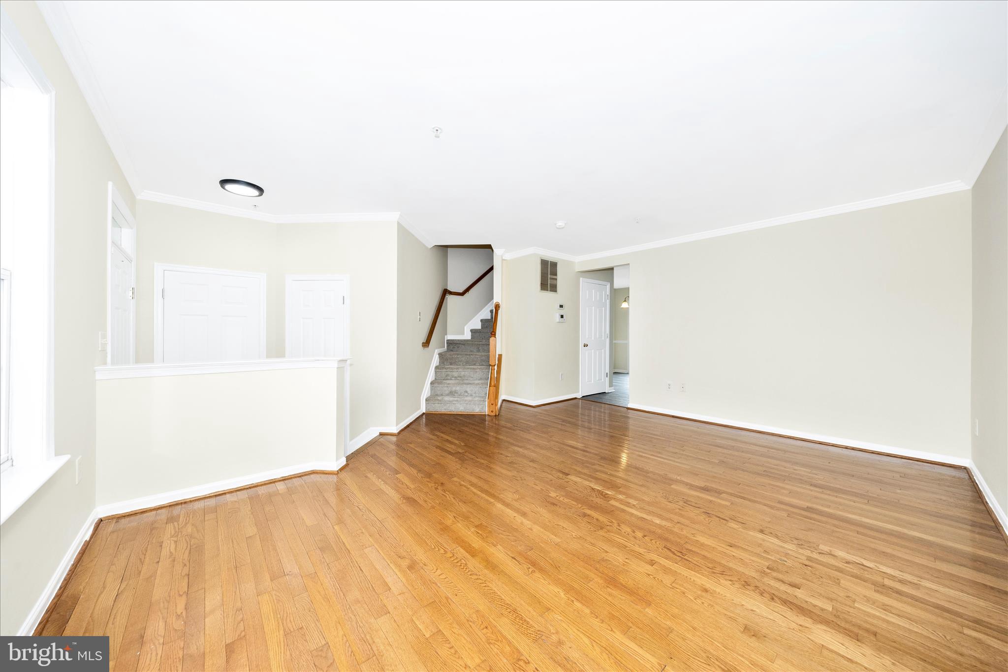 WHISPERING RIDGE - Residential