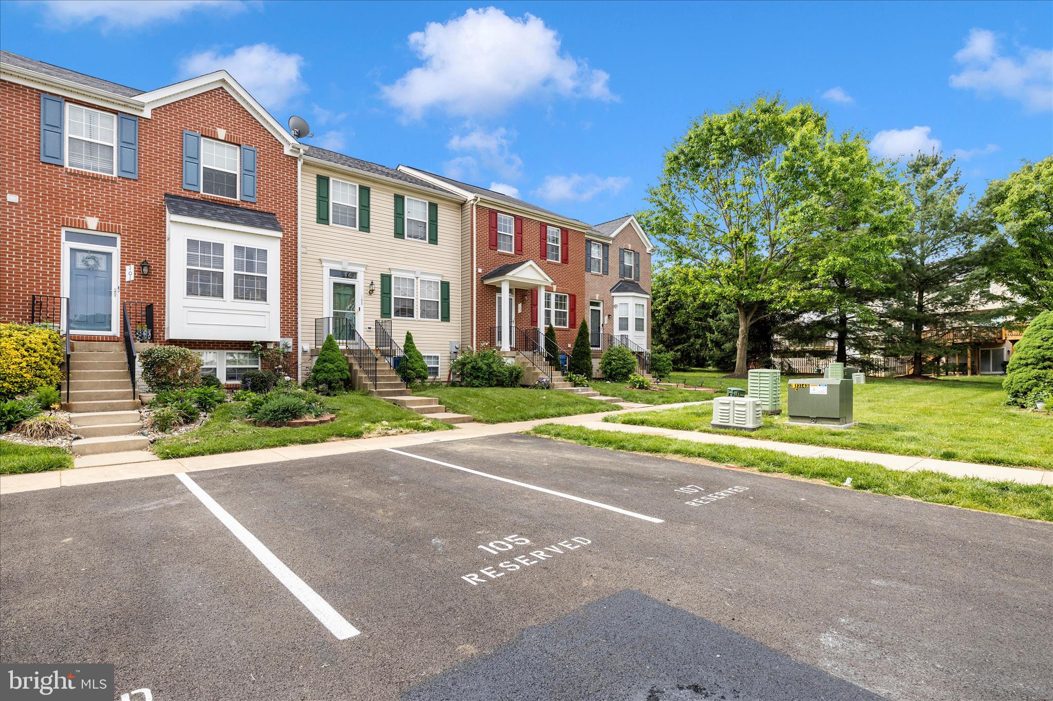 WHISPERING RIDGE - Residential