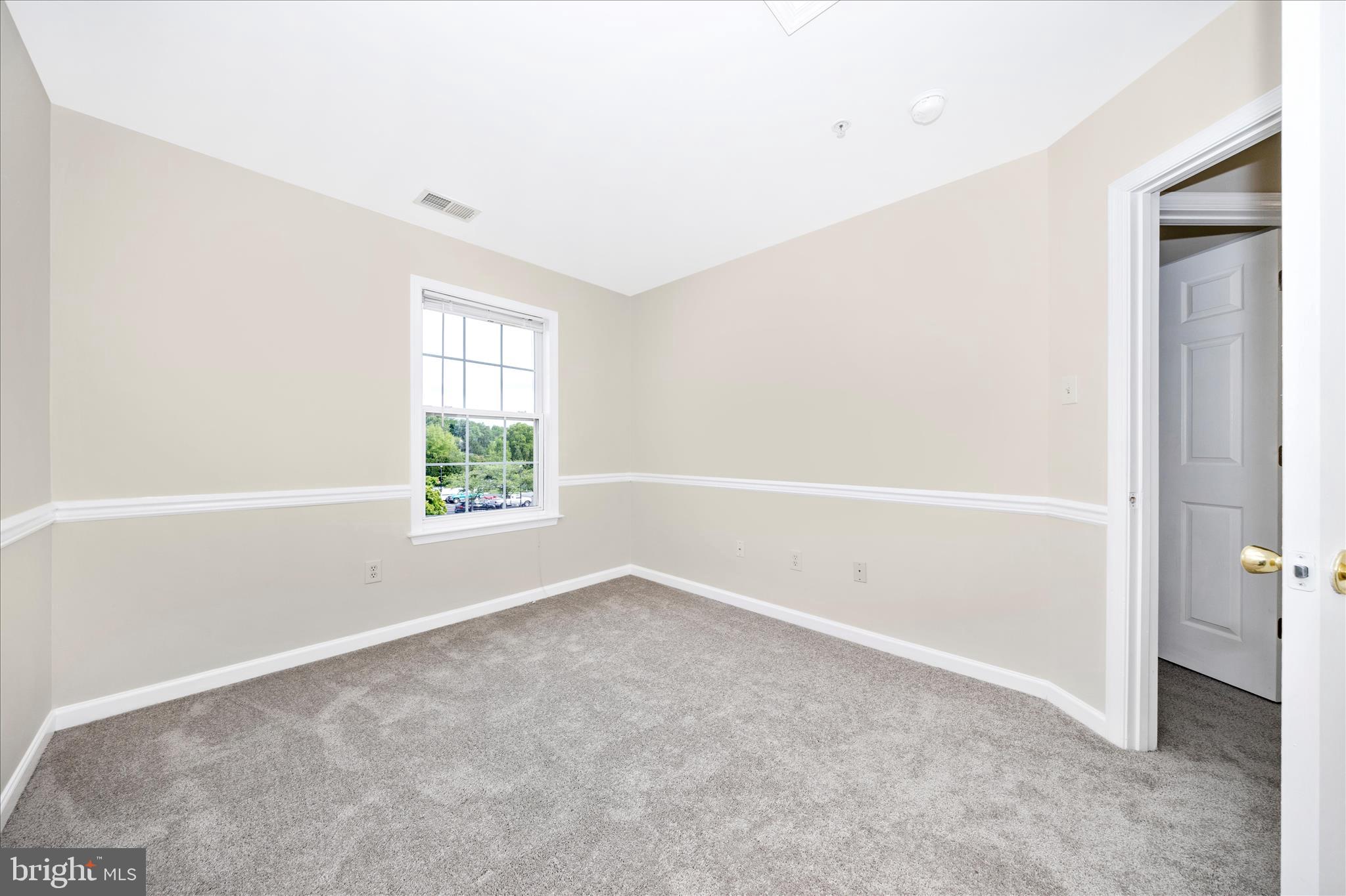 WHISPERING RIDGE - Residential
