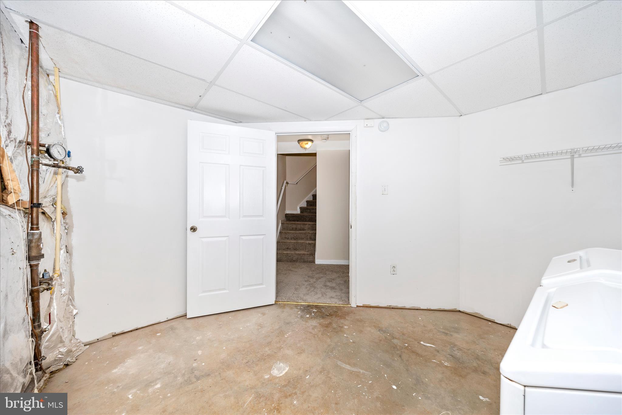 WHISPERING RIDGE - Residential