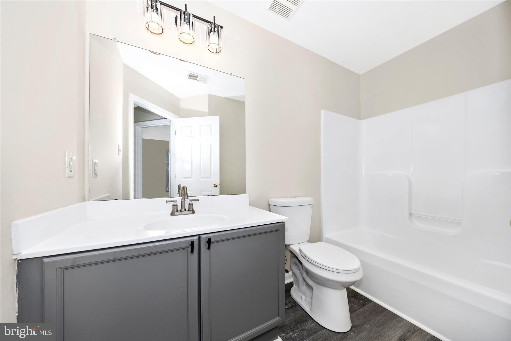 WHISPERING RIDGE - Residential