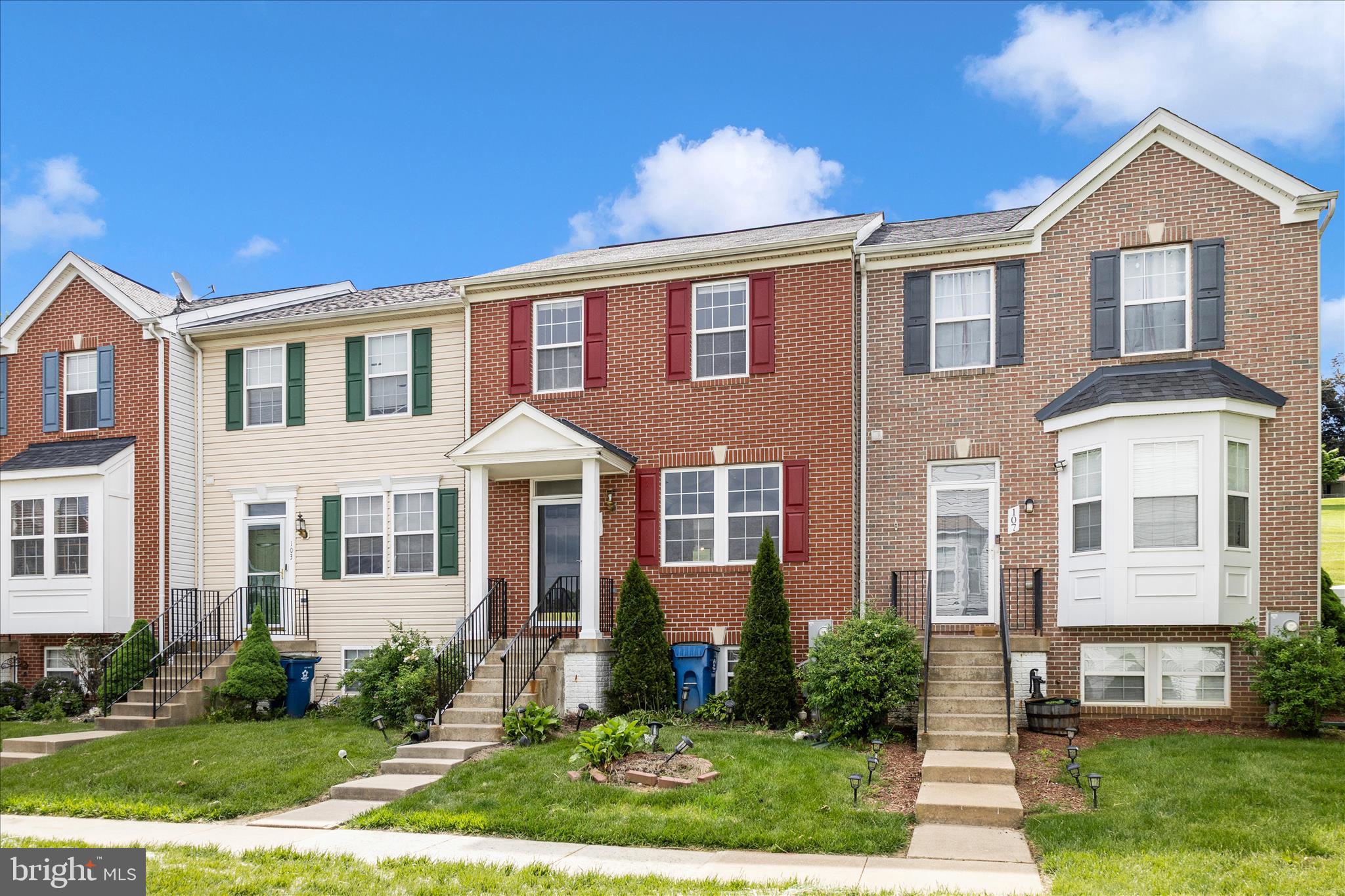 WHISPERING RIDGE - Residential