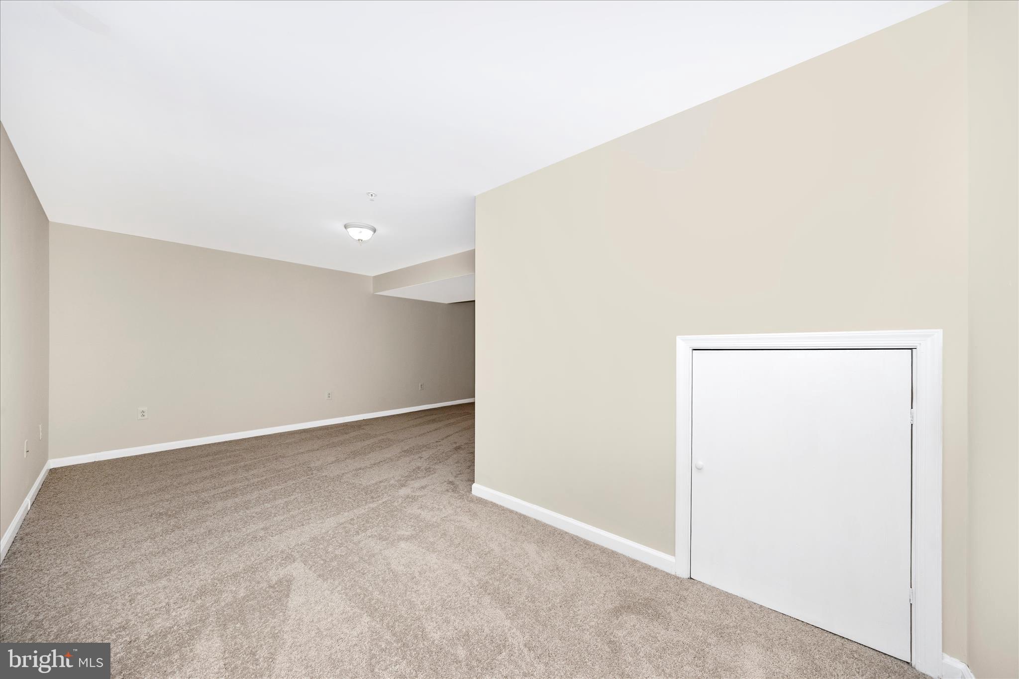 WHISPERING RIDGE - Residential