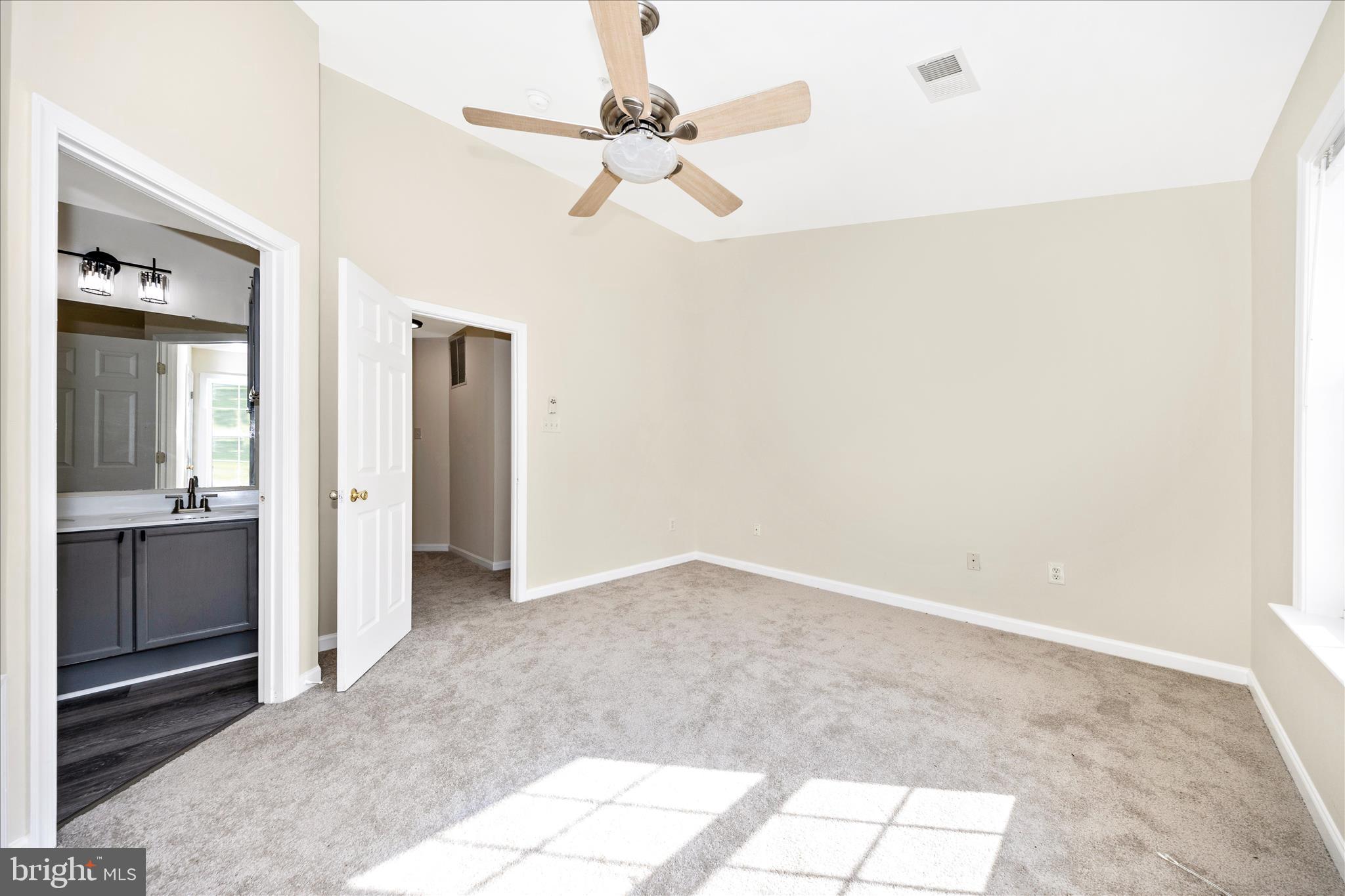 WHISPERING RIDGE - Residential