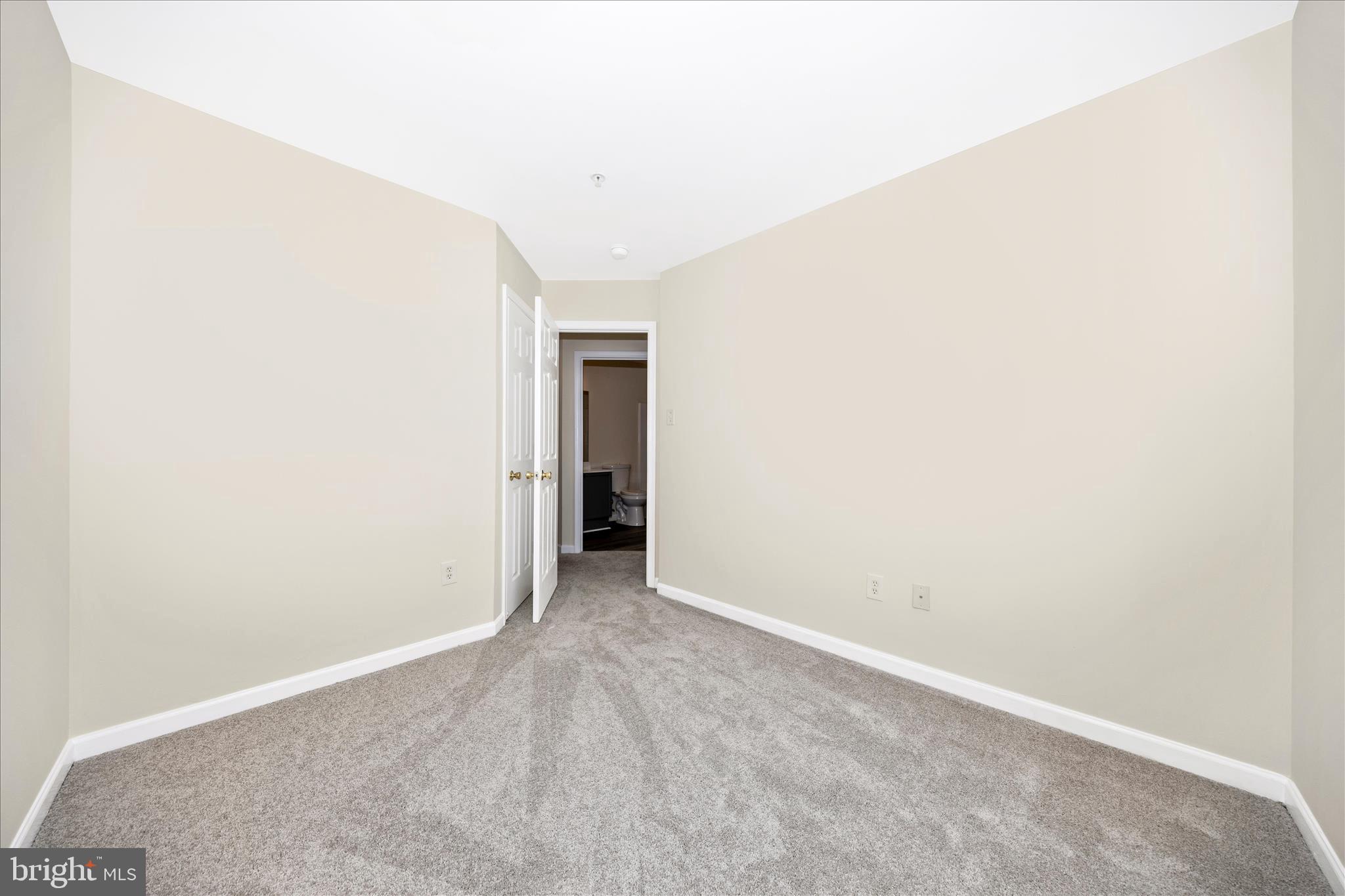 WHISPERING RIDGE - Residential