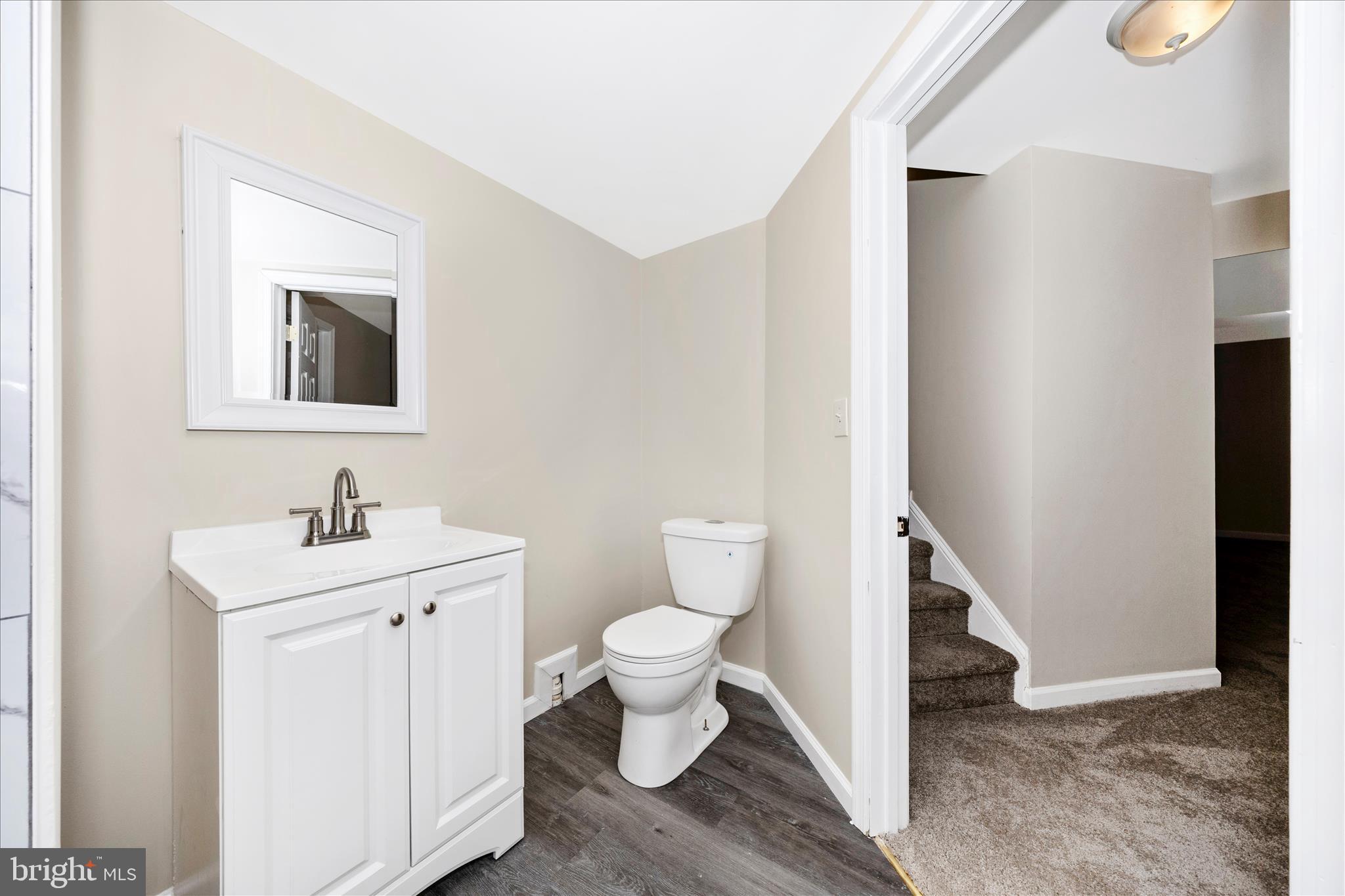 WHISPERING RIDGE - Residential