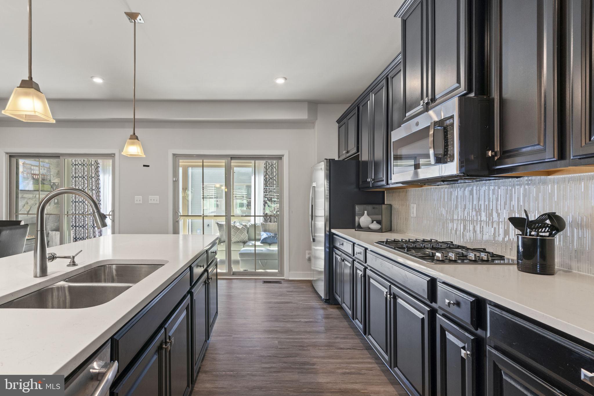 POTOMAC SHORES - Residential