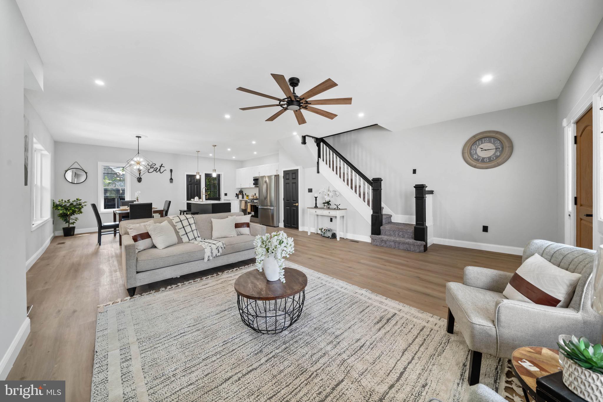 2004 N JEFFERSON STREET