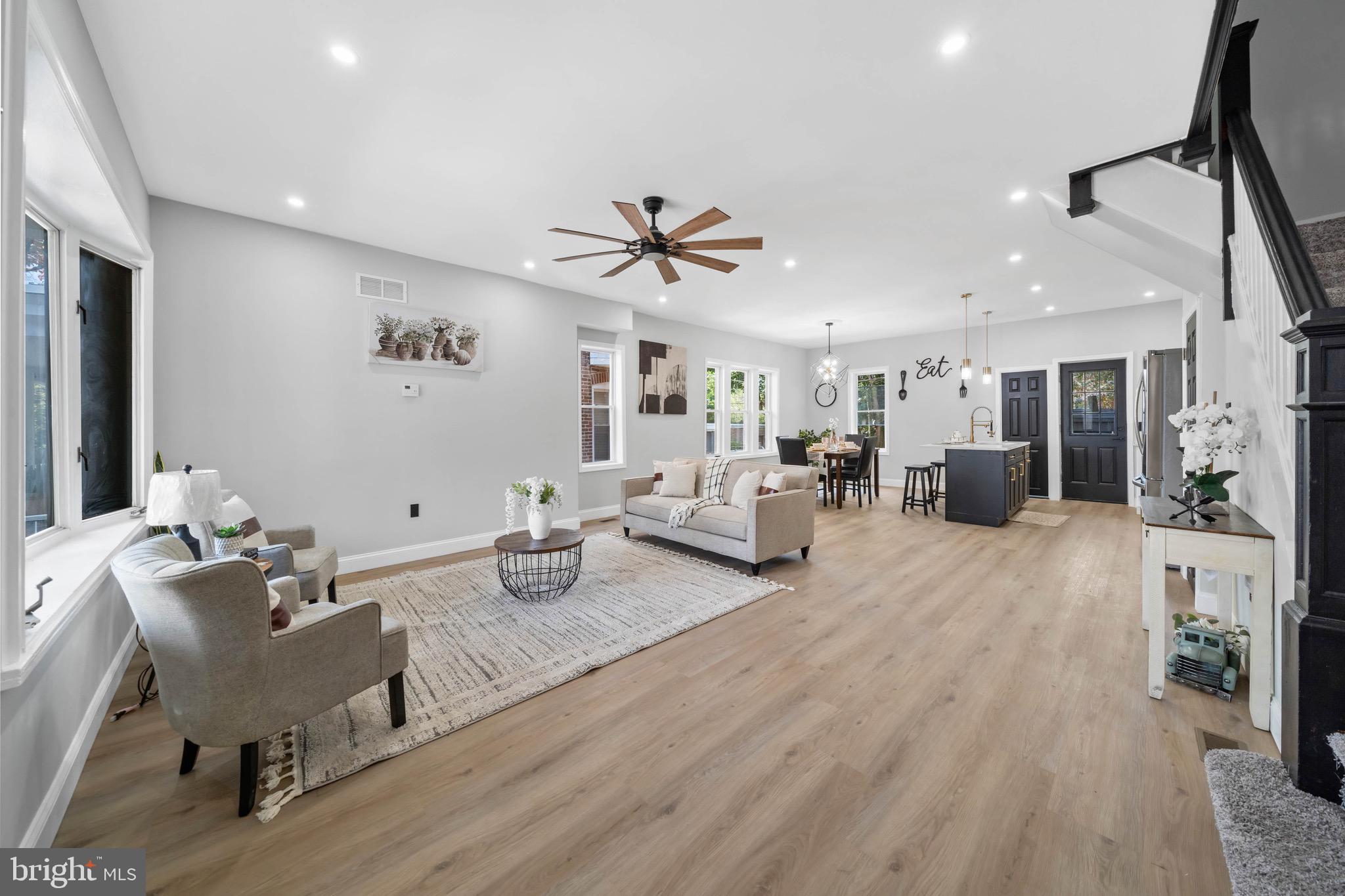 2004 N JEFFERSON STREET