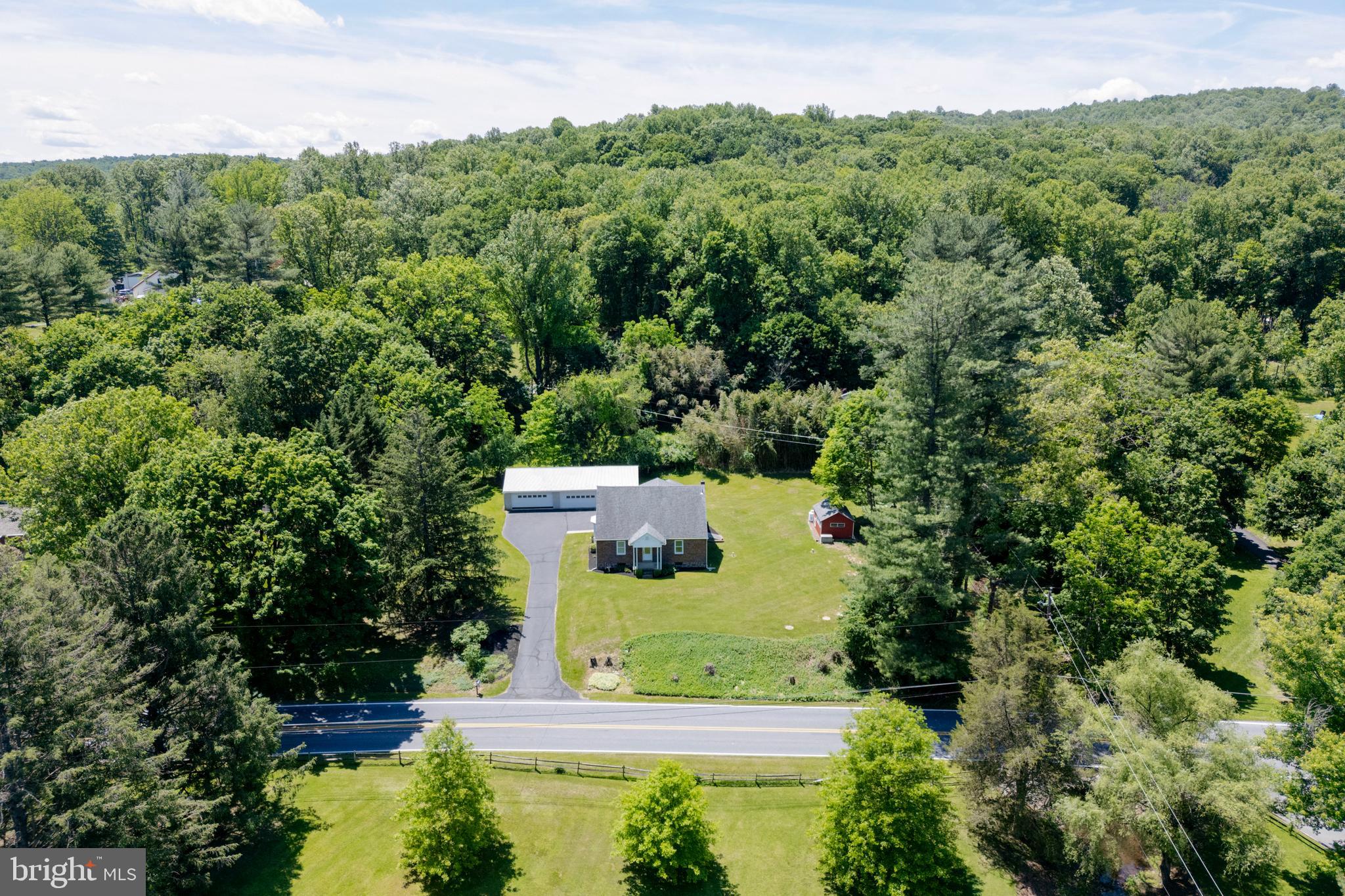 1104 ALLEGHENYVILLE ROAD