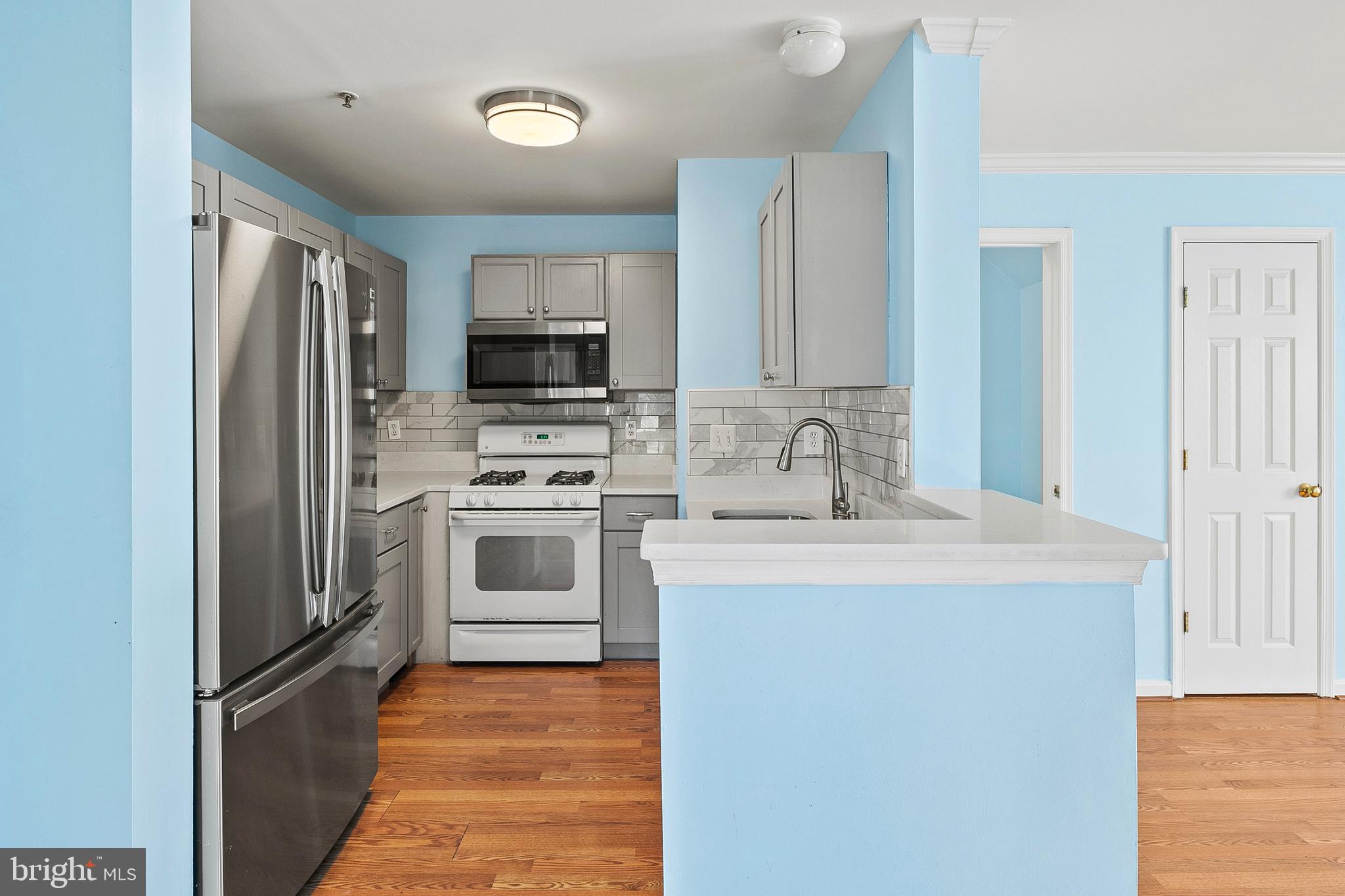 CLOVERLEAF COMMONS - Residential