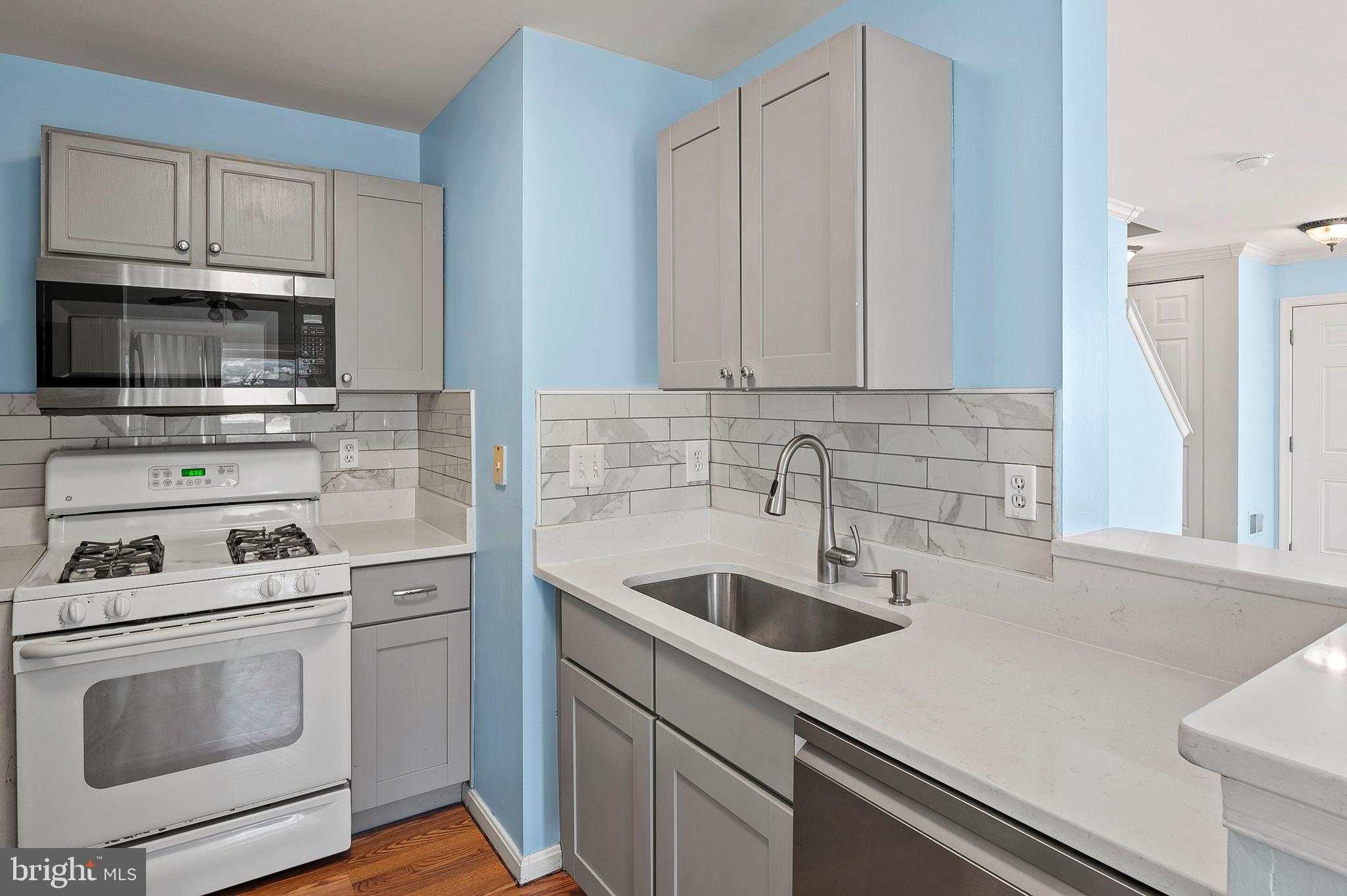 CLOVERLEAF COMMONS - Residential