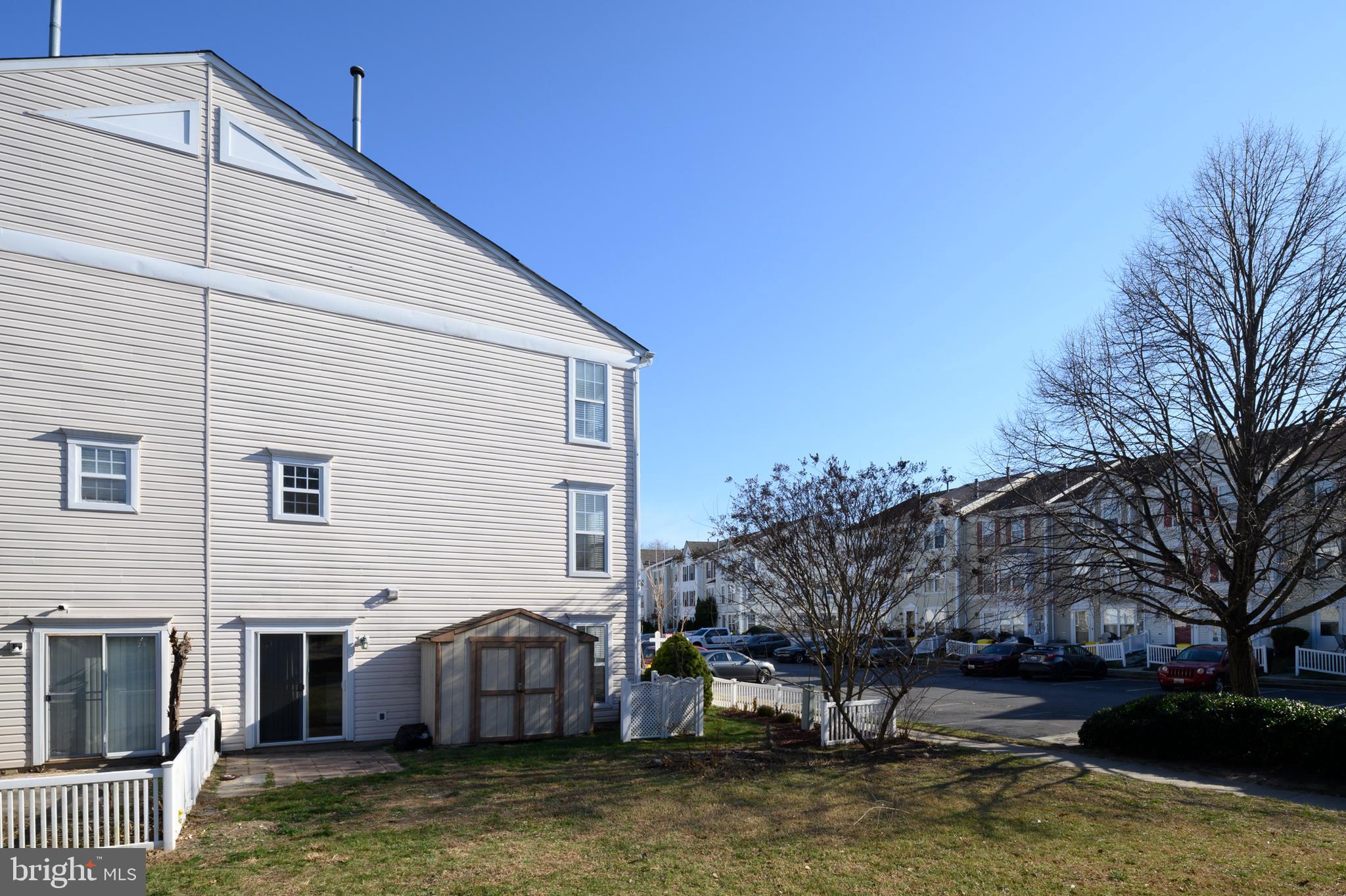 CLOVERLEAF COMMONS - Residential