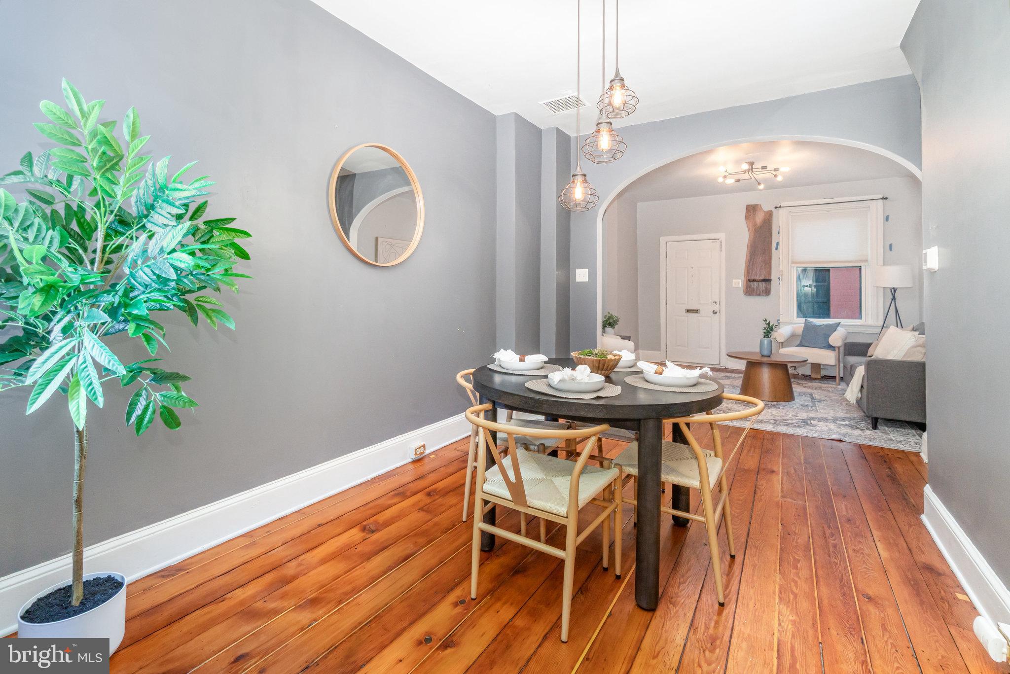 CHESTNUT HILL - Residential