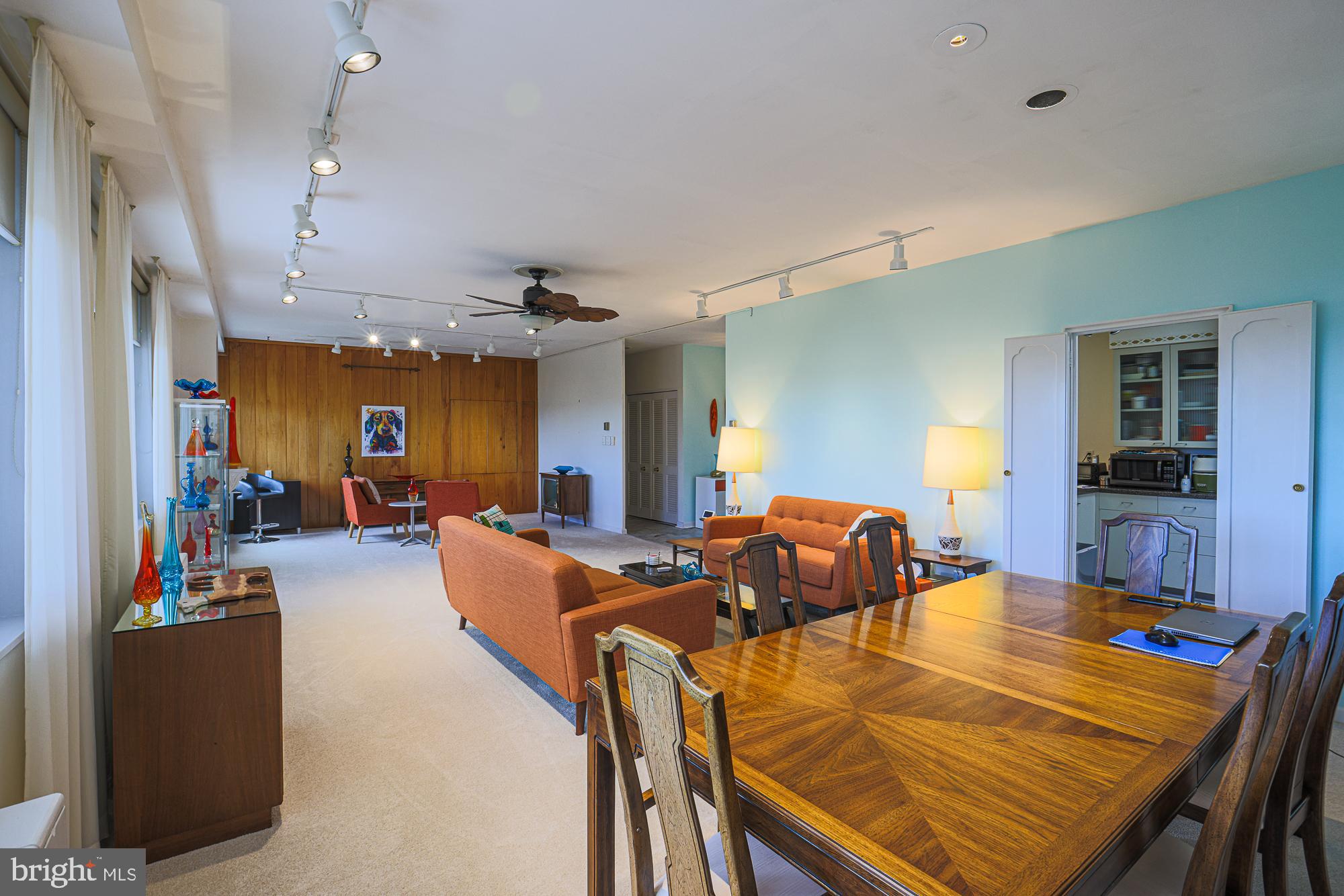 ELEVEN SLADE - Residential