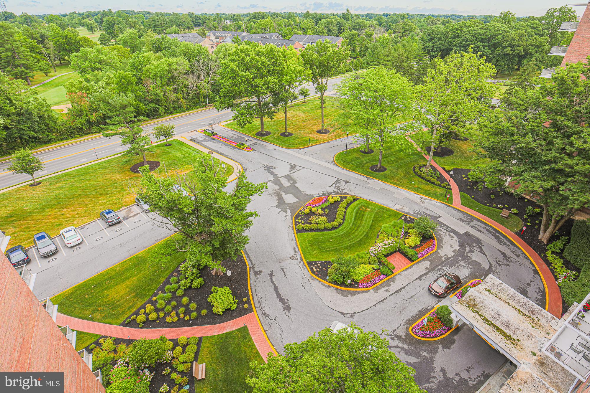 ELEVEN SLADE - Residential