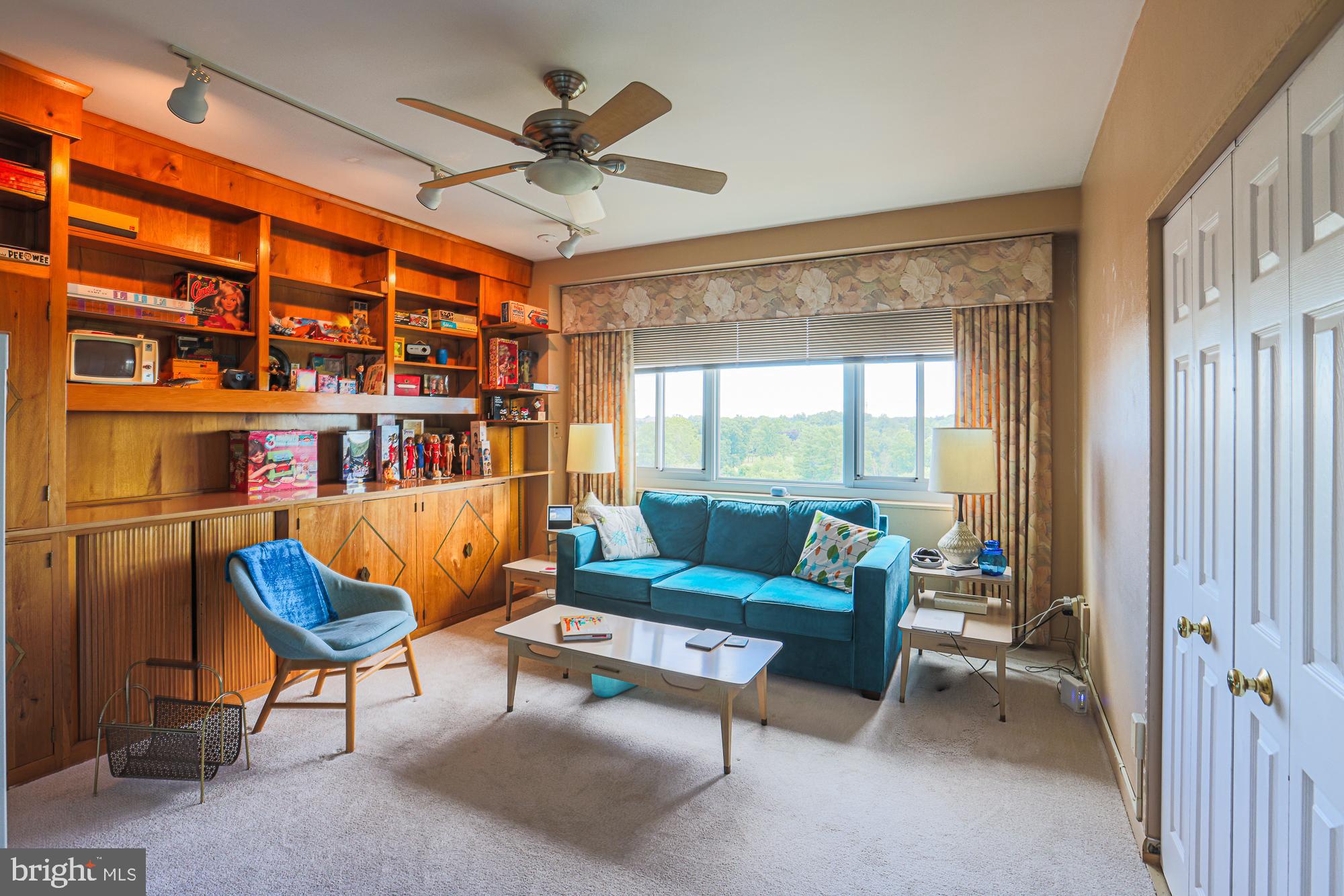 ELEVEN SLADE - Residential