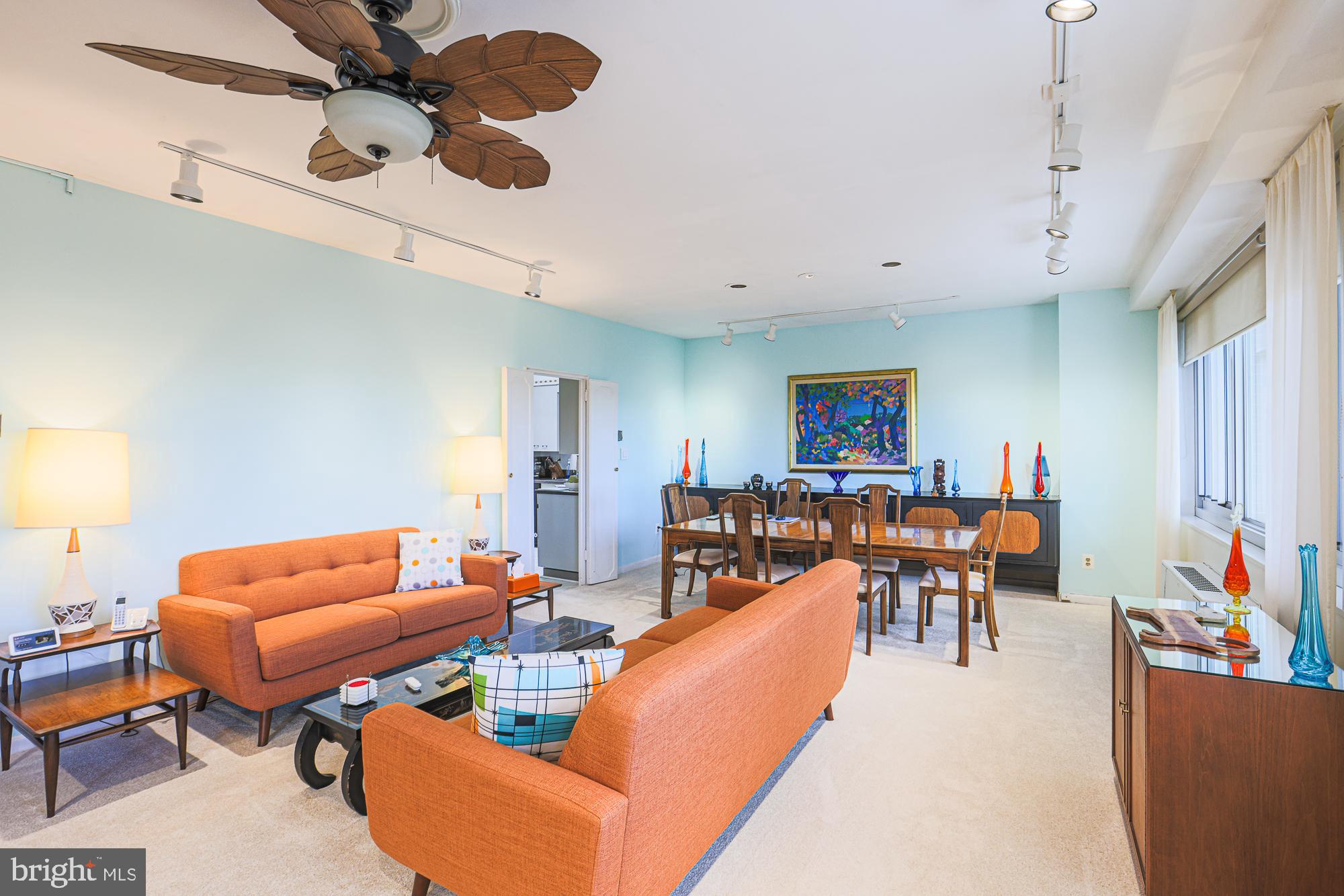 ELEVEN SLADE - Residential