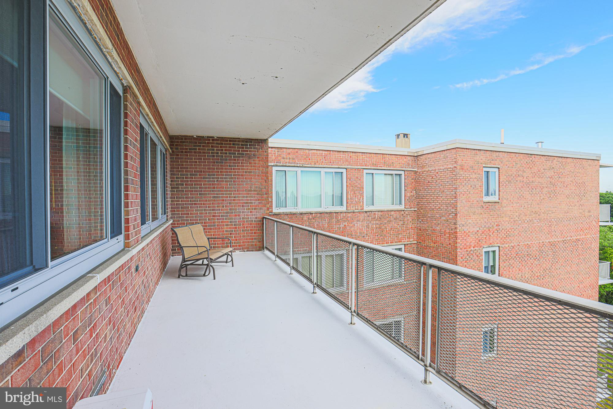 ELEVEN SLADE - Residential