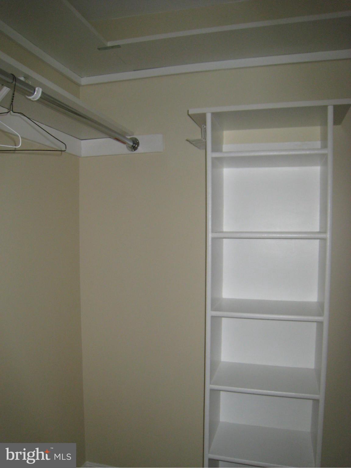 SURREY AT MANCHESTER LAKES - Residential