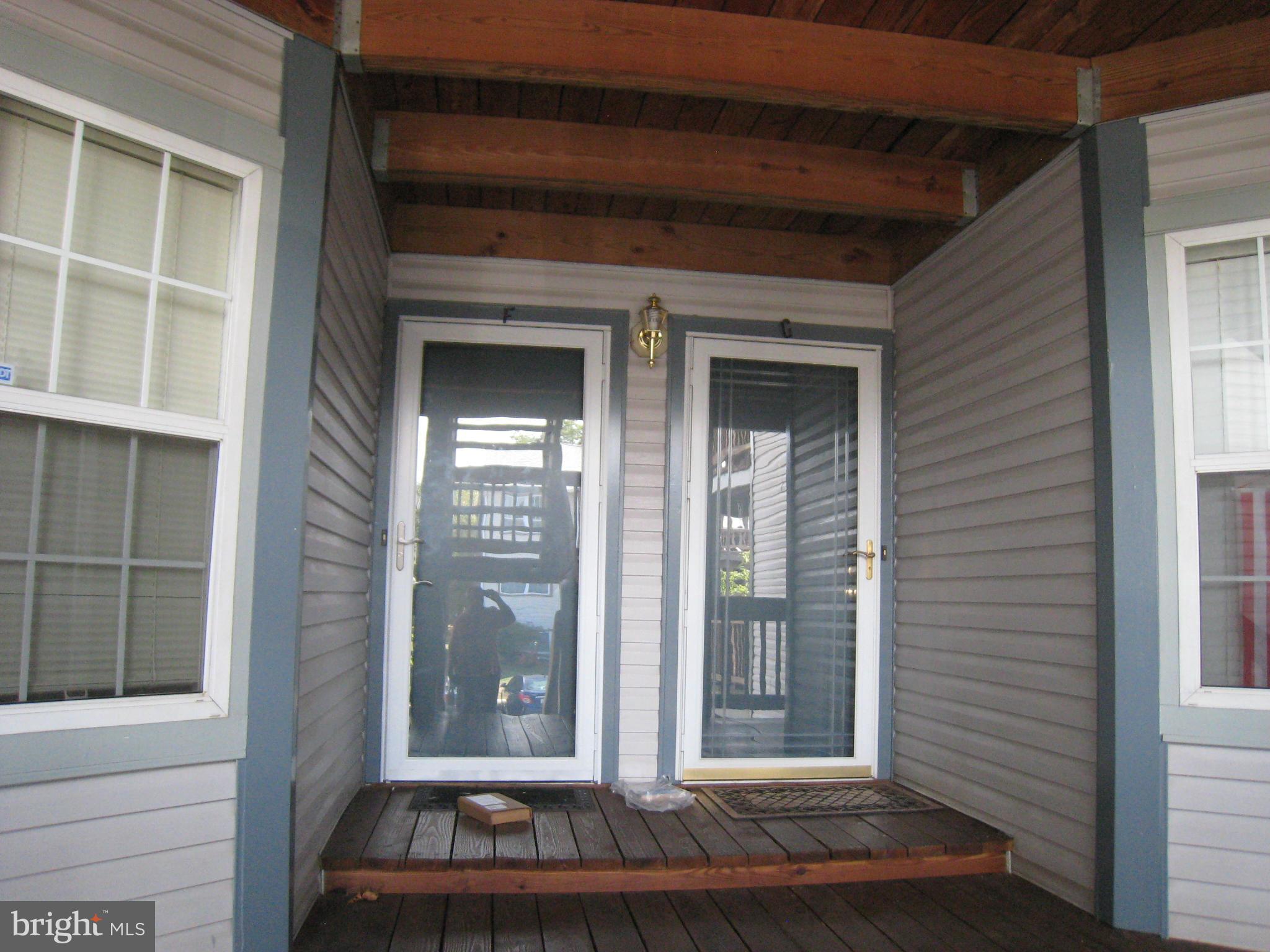 SURREY AT MANCHESTER LAKES - Residential