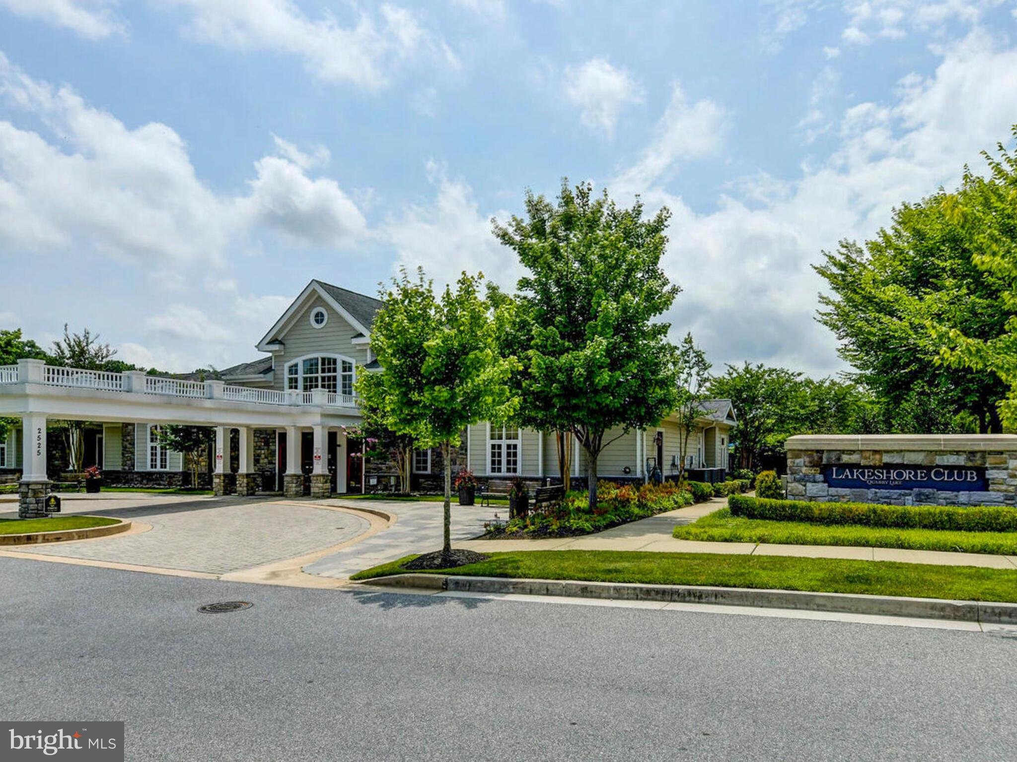 QUARRY LAKE - Residential