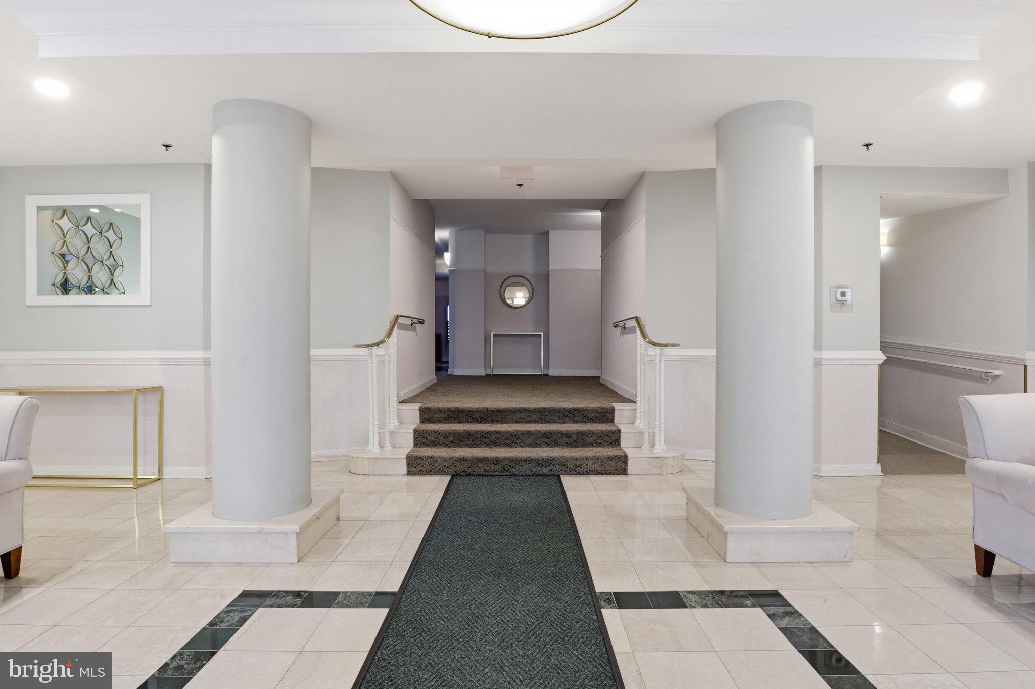 1045 N UTAH STREET N 2-401