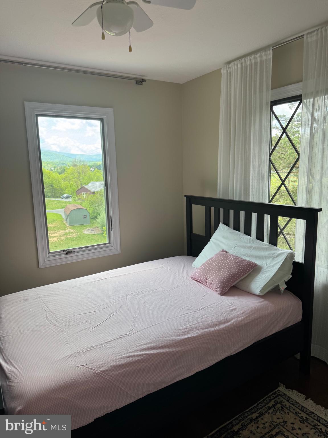 POCA BELLA FARM - Residential Lease