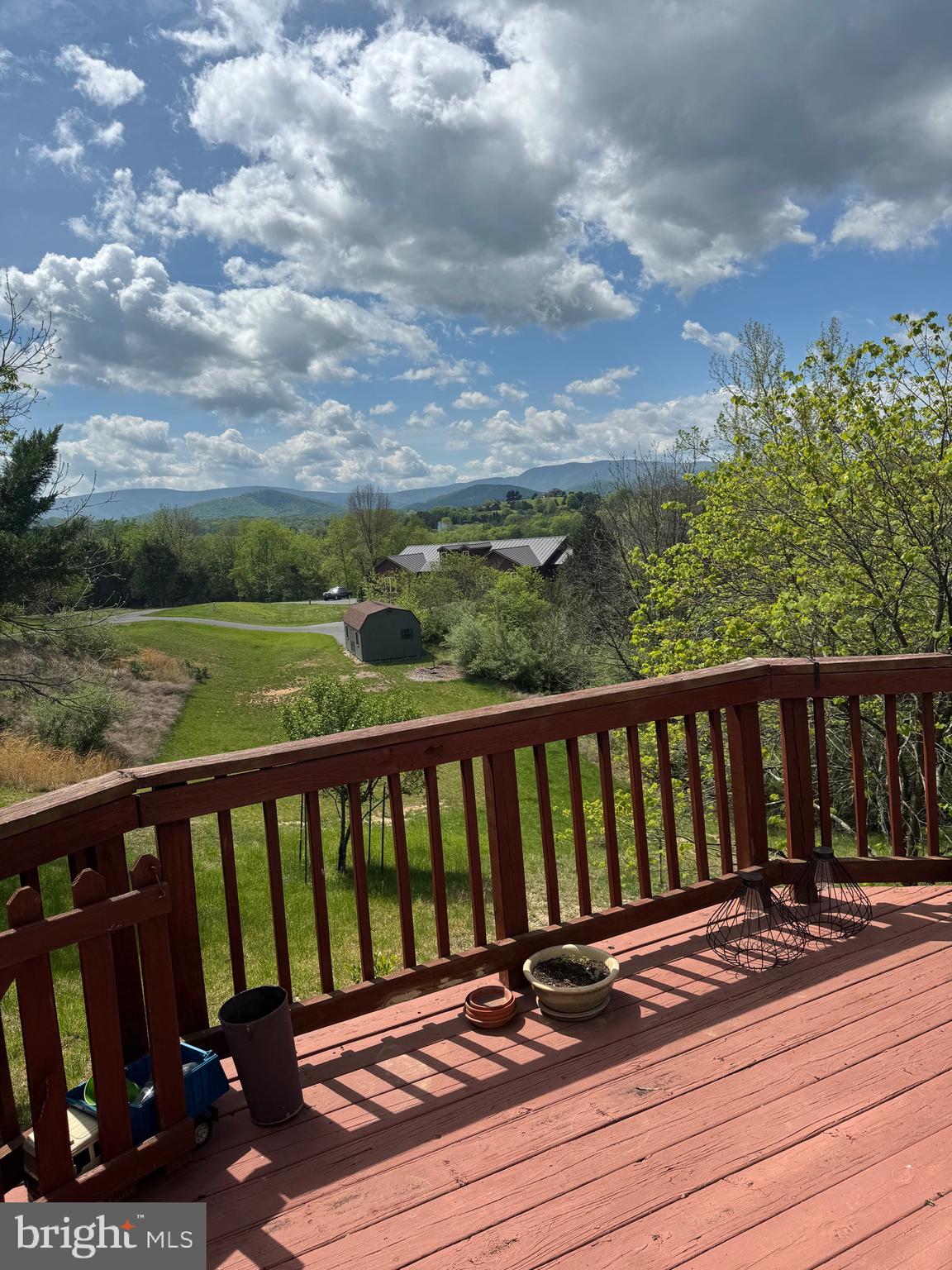 POCA BELLA FARM - Residential Lease