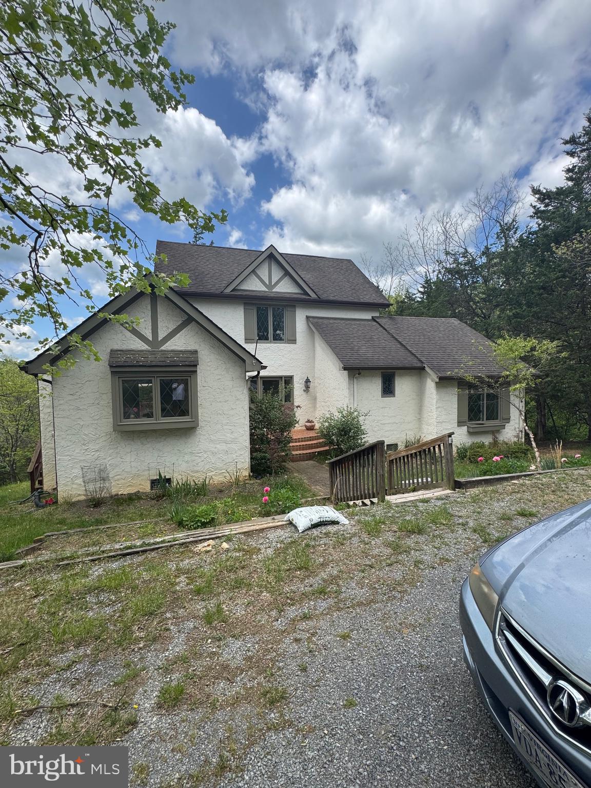 POCA BELLA FARM - Residential Lease