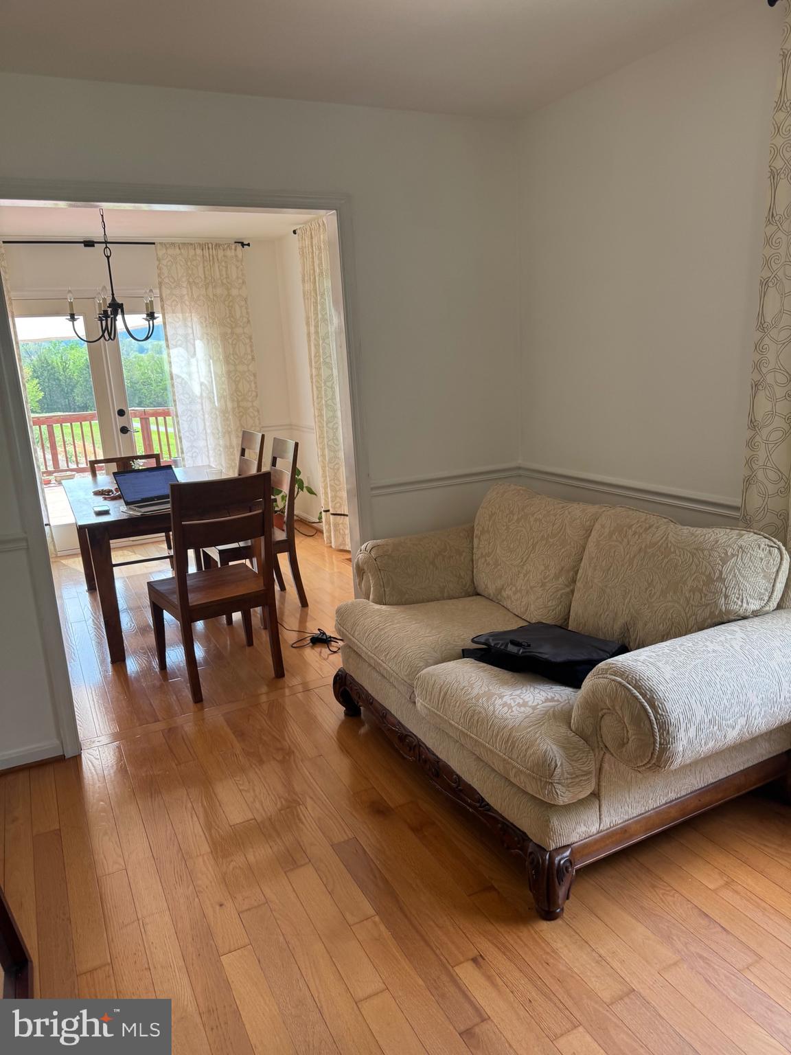 POCA BELLA FARM - Residential Lease