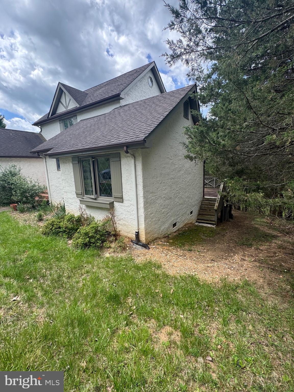 POCA BELLA FARM - Residential Lease