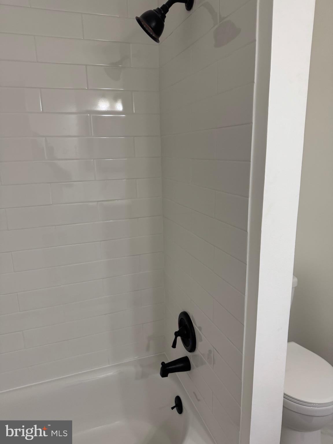 POCA BELLA FARM - Residential Lease