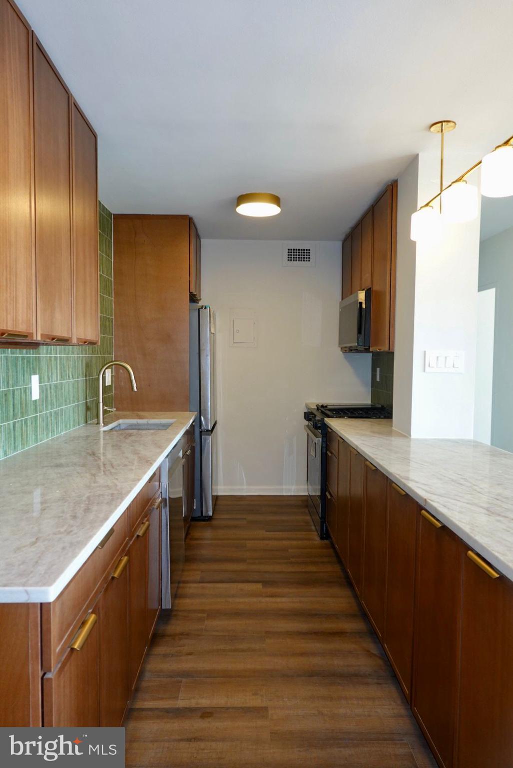 2475 VIRGINIA AVE NW 914