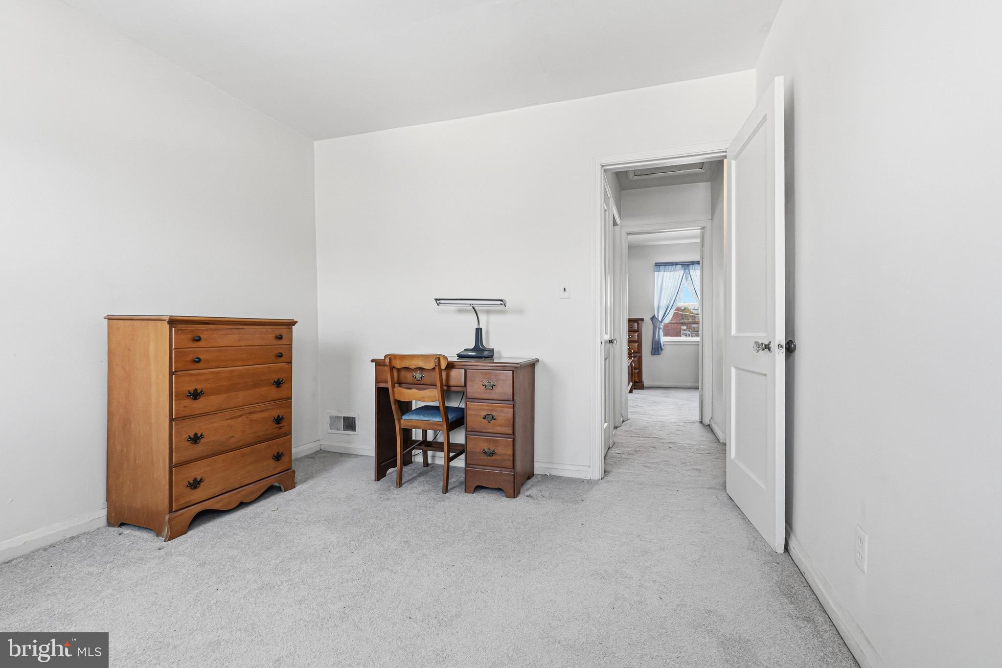 EASTWOOD - Residential