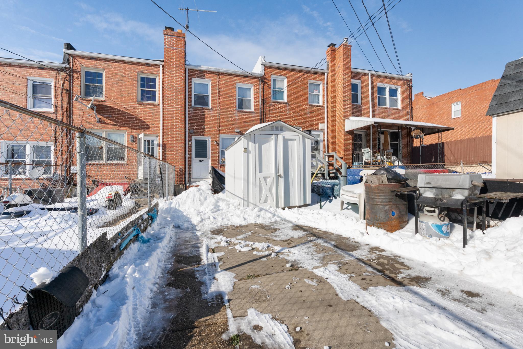 EASTWOOD - Residential