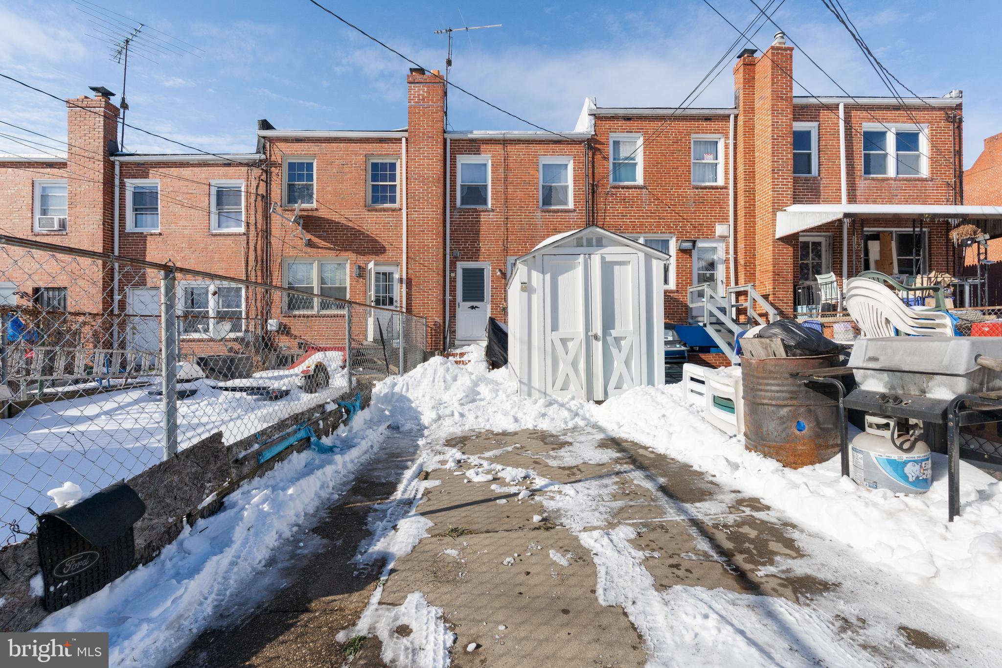 EASTWOOD - Residential