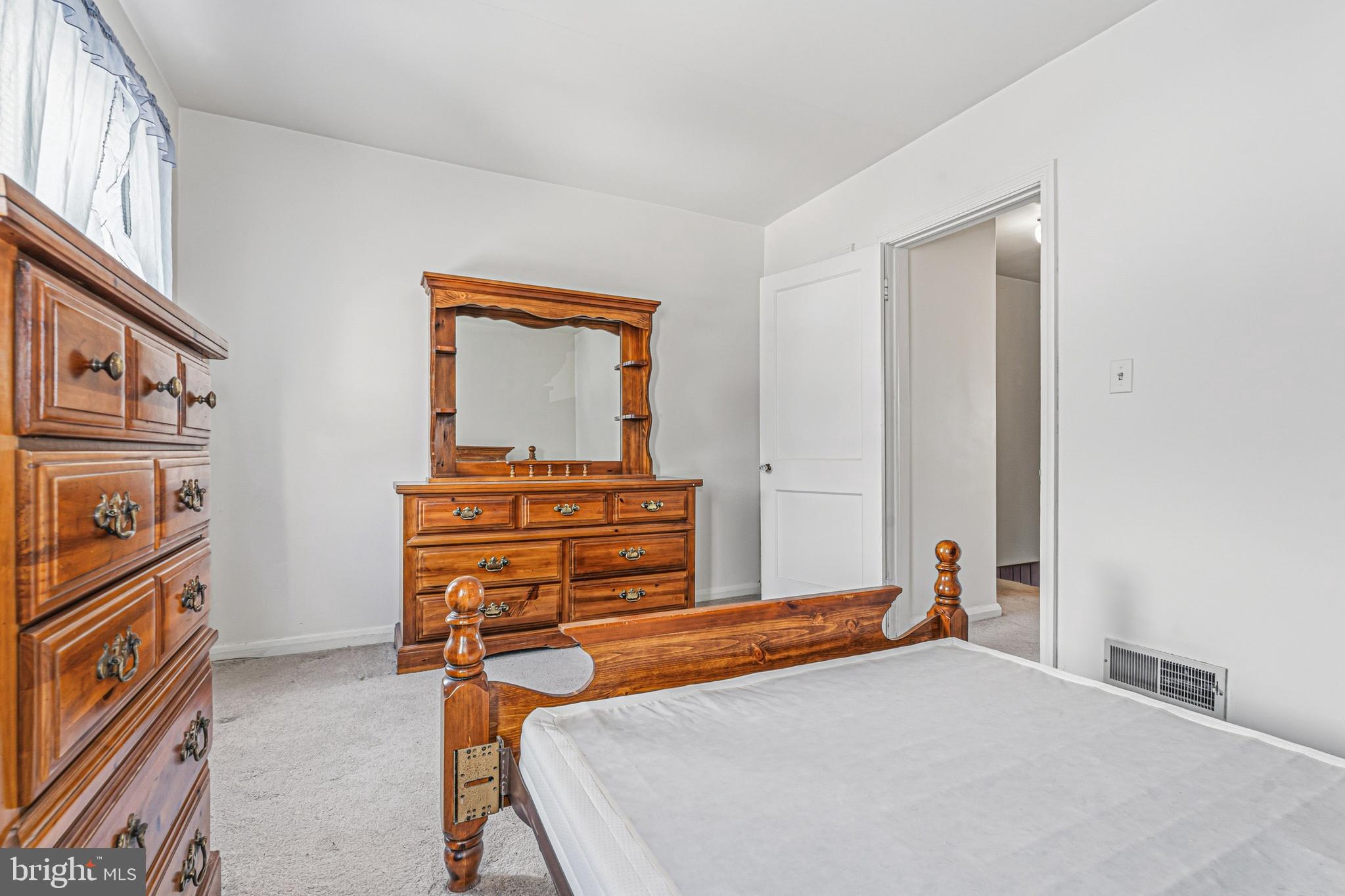 EASTWOOD - Residential