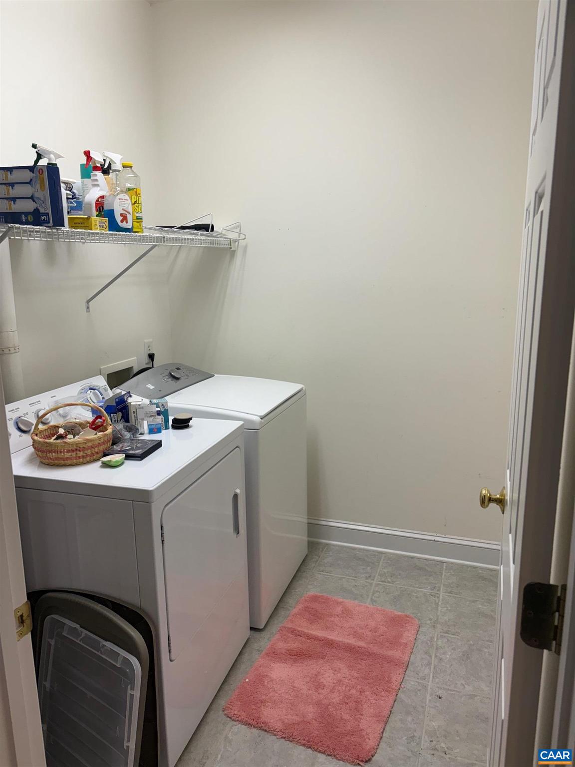 DEERWOOD VILLAGE - Residential Lease