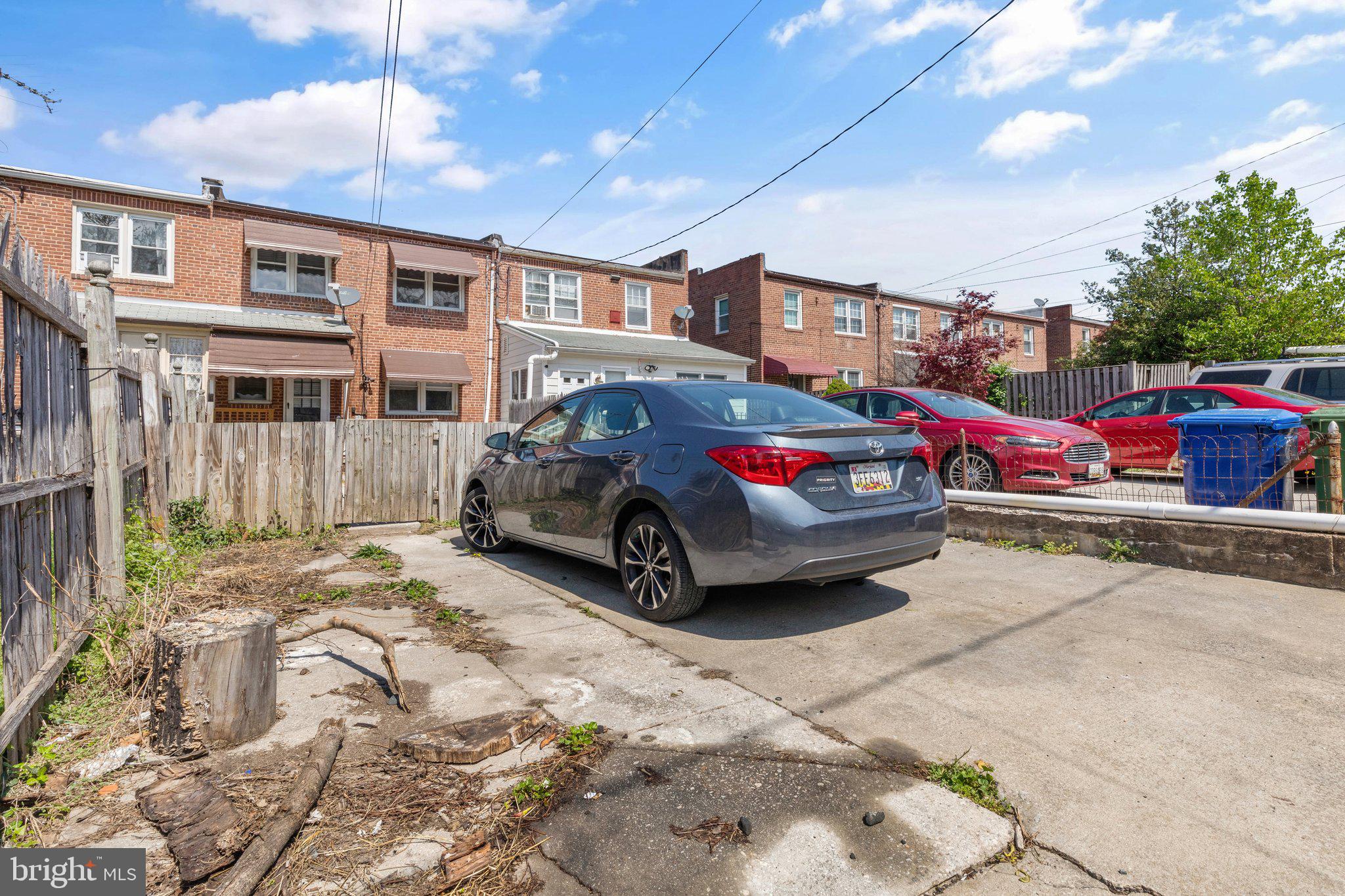 OAKLEE VILLAGE - Residential