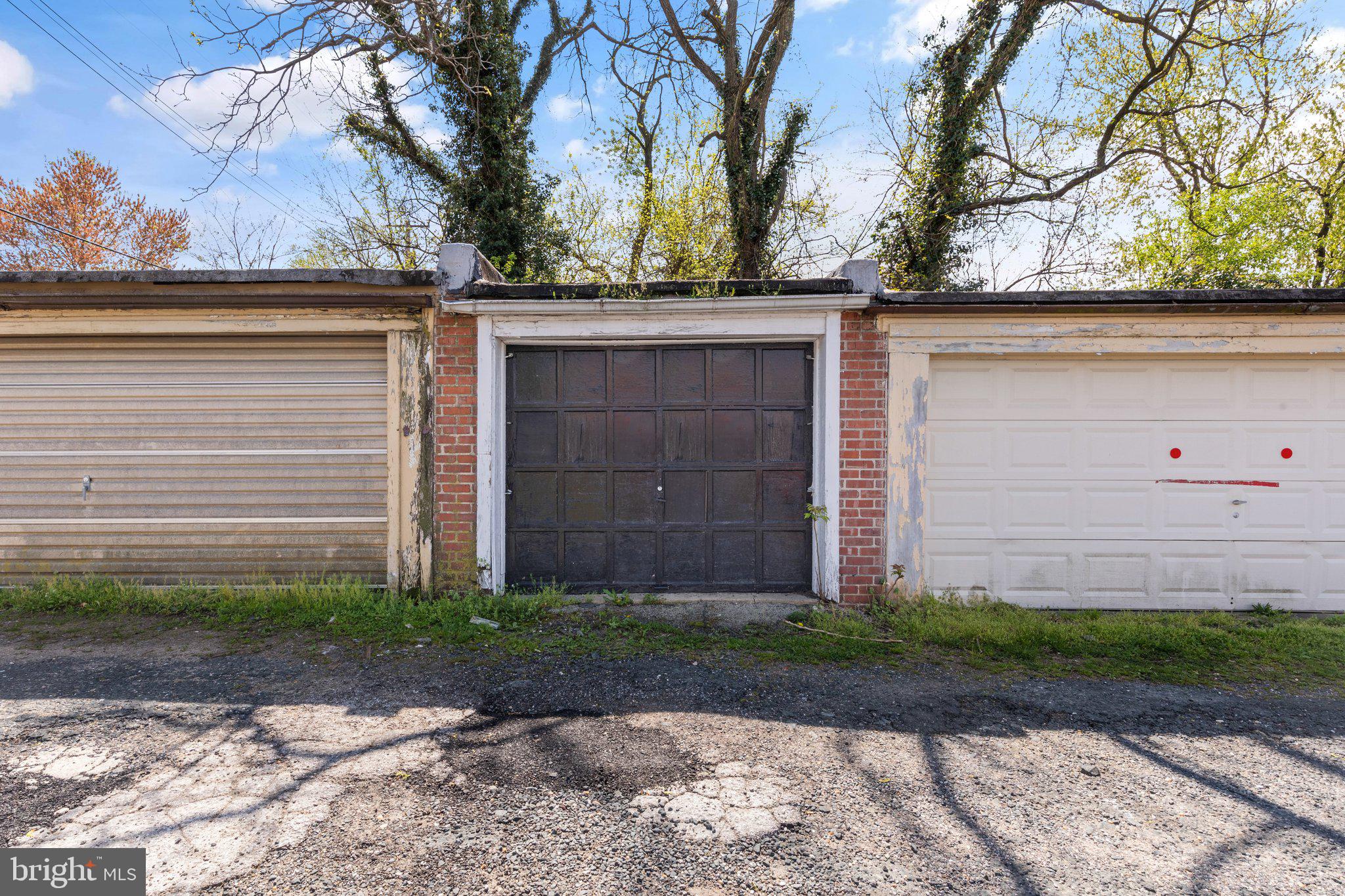 OAKLEE VILLAGE - Residential