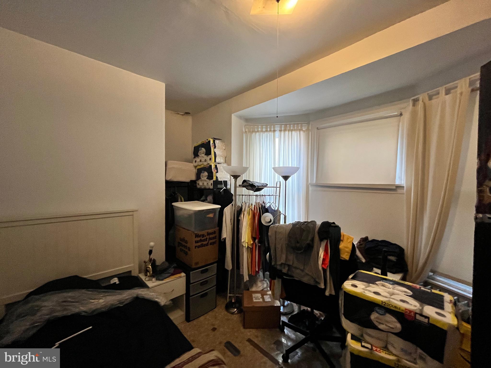 WALNUT HILL - Residential