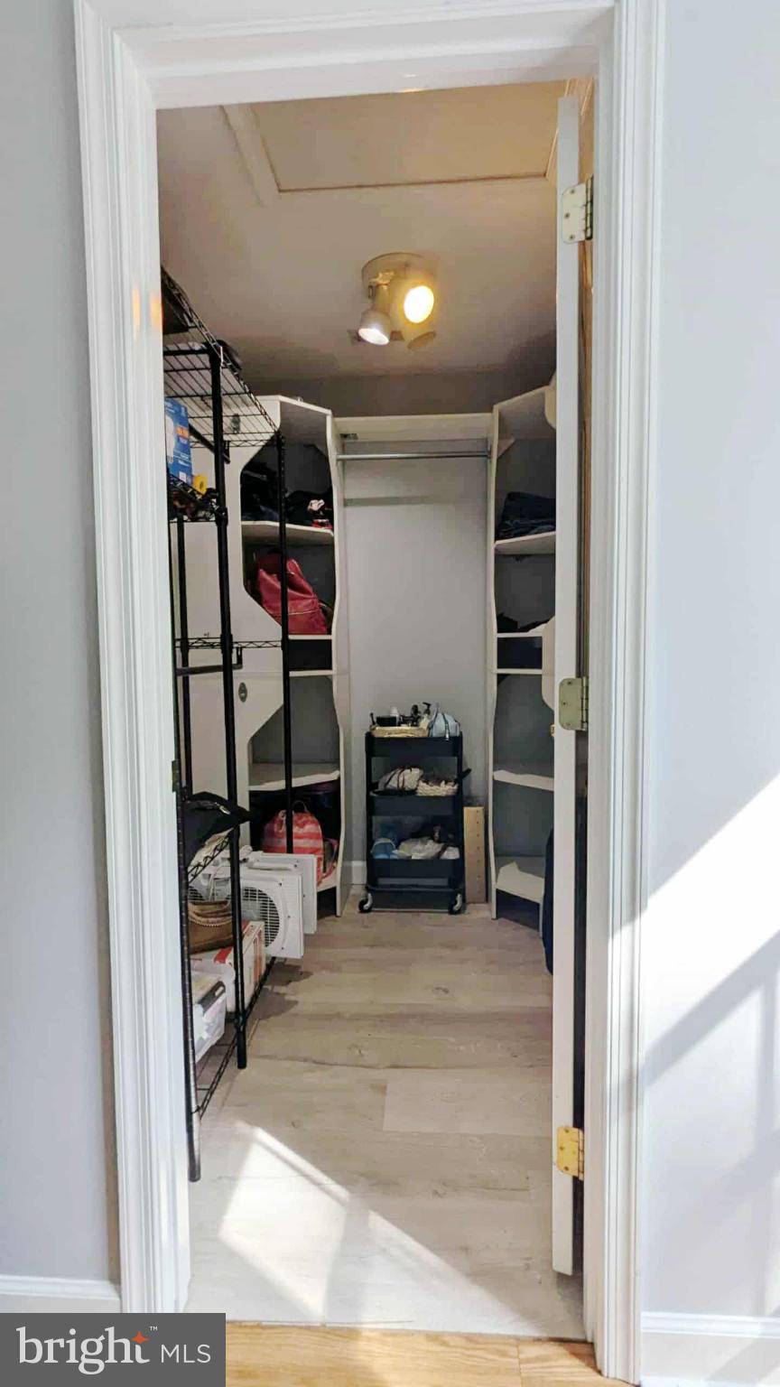 FOREST LANDING - Residential