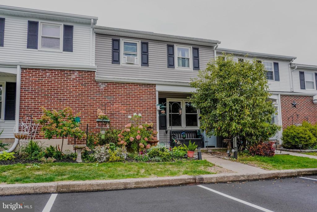 Photo of 55 Reliance Court, TELFORD, PA 18969 (MLS # PABU2104106)
