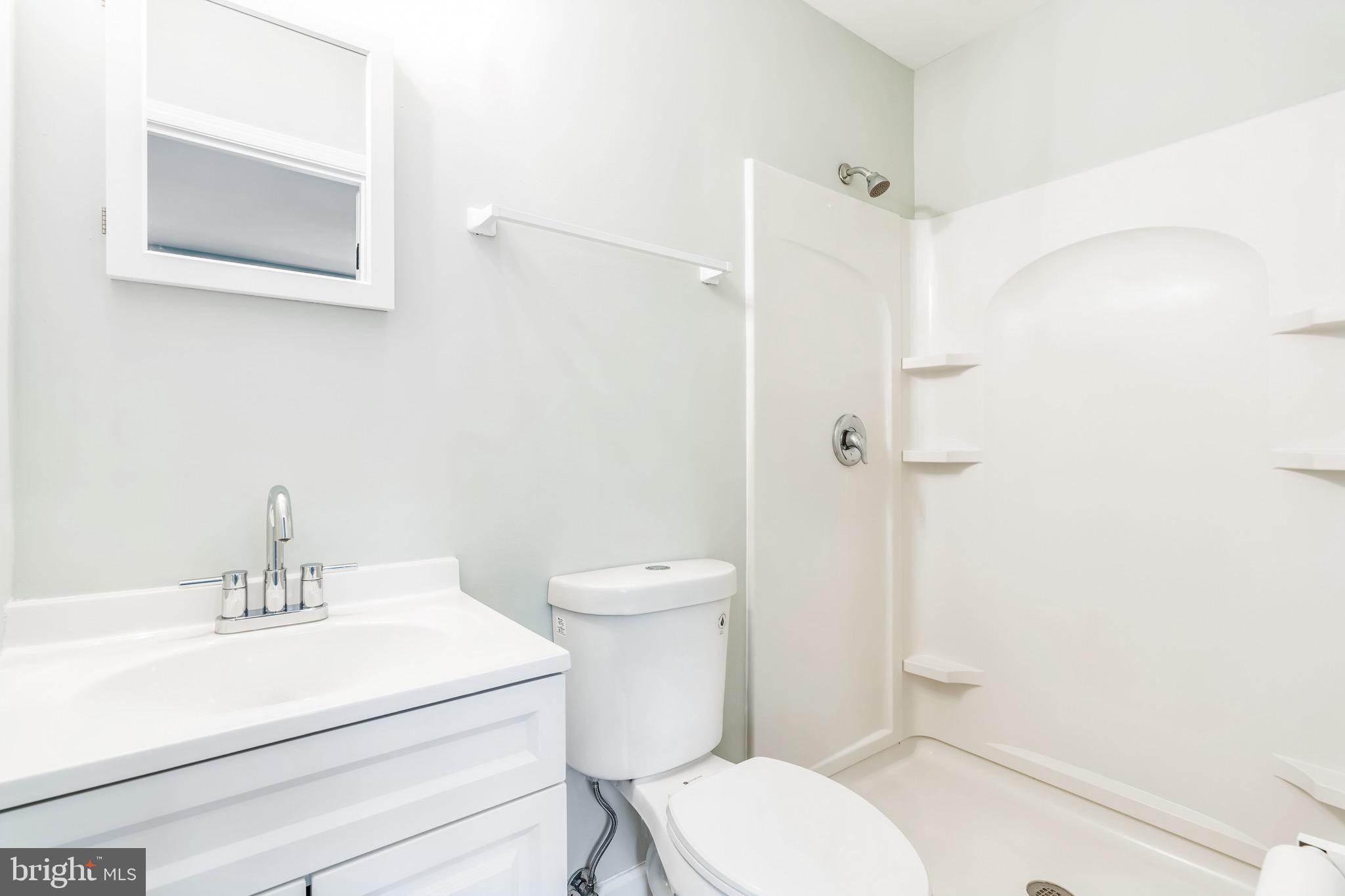 BAYSIDE TOWNHOUSES - Residential