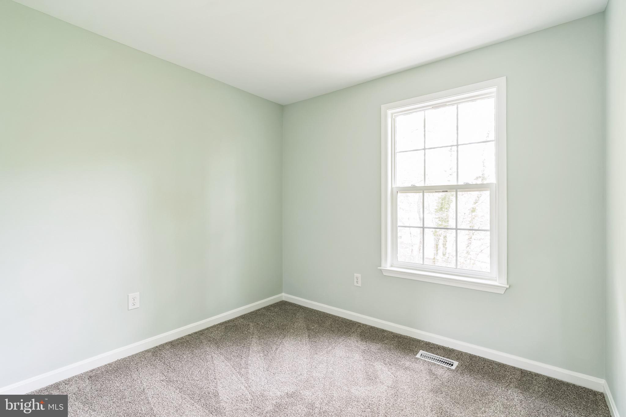 BAYSIDE TOWNHOUSES - Residential