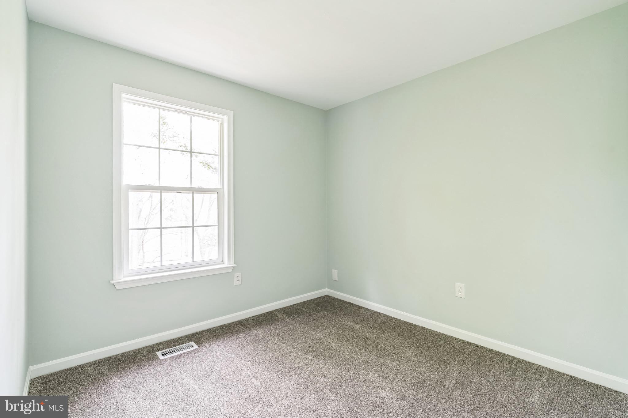 BAYSIDE TOWNHOUSES - Residential