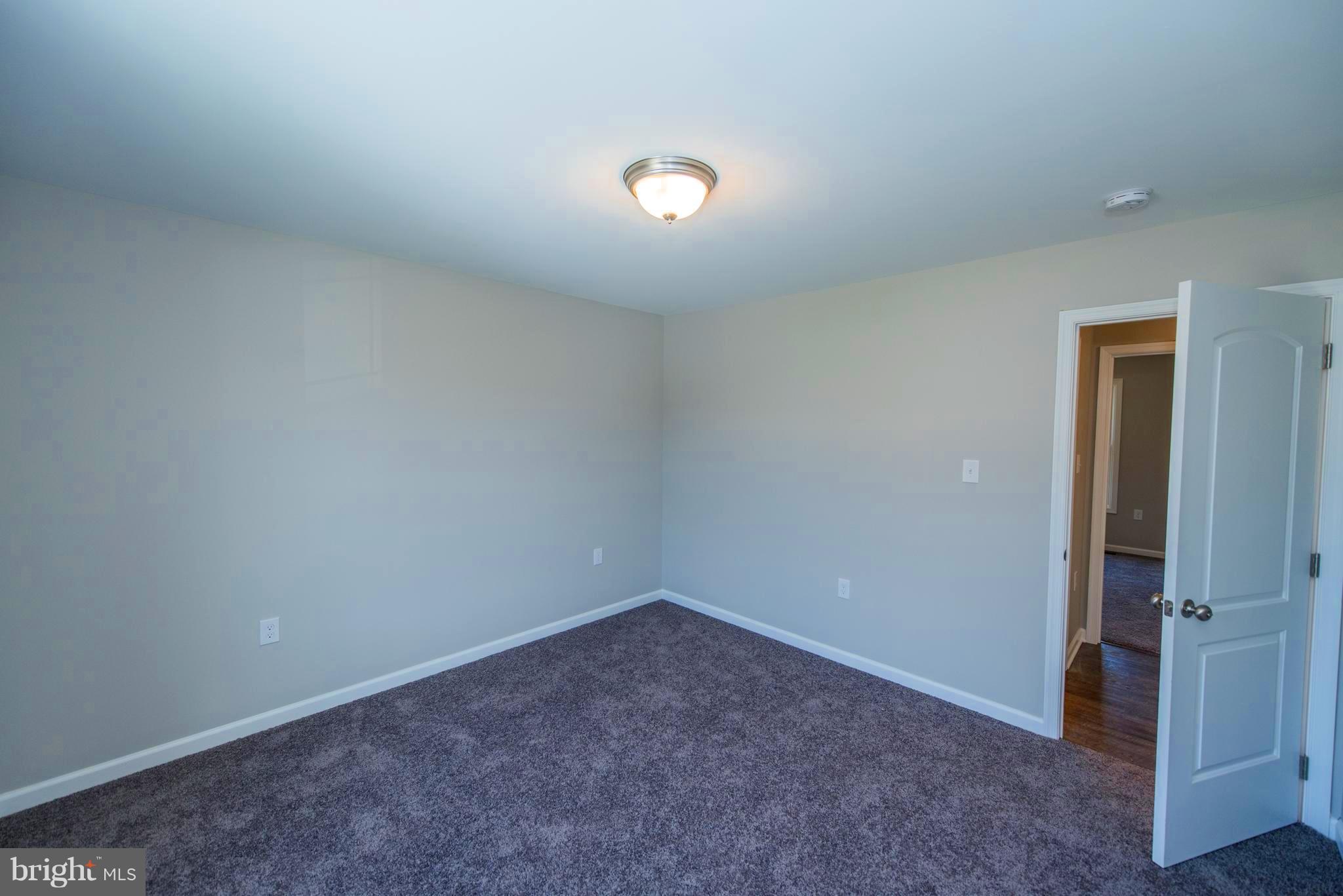 RED HILL - Residential