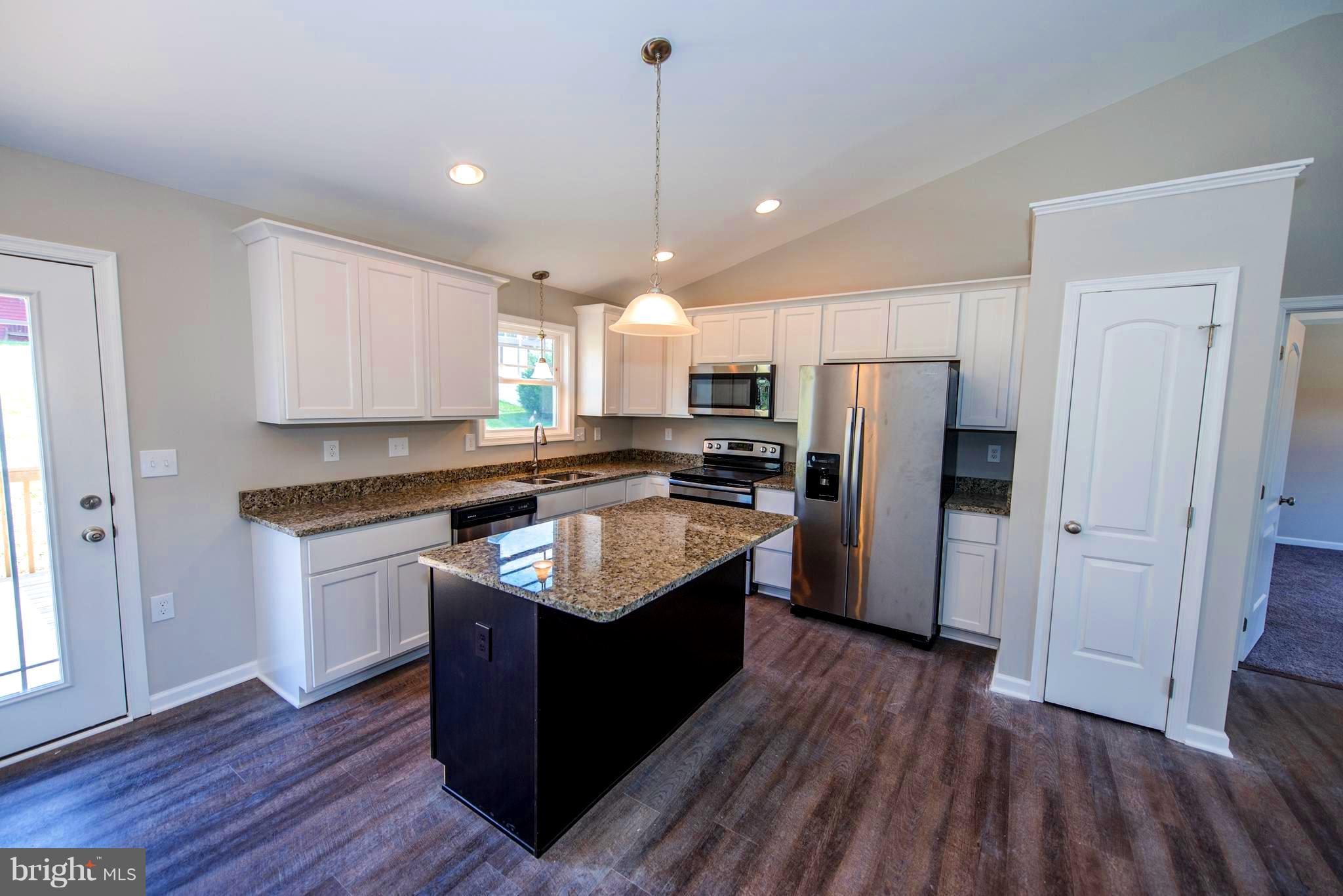 RED HILL - Residential