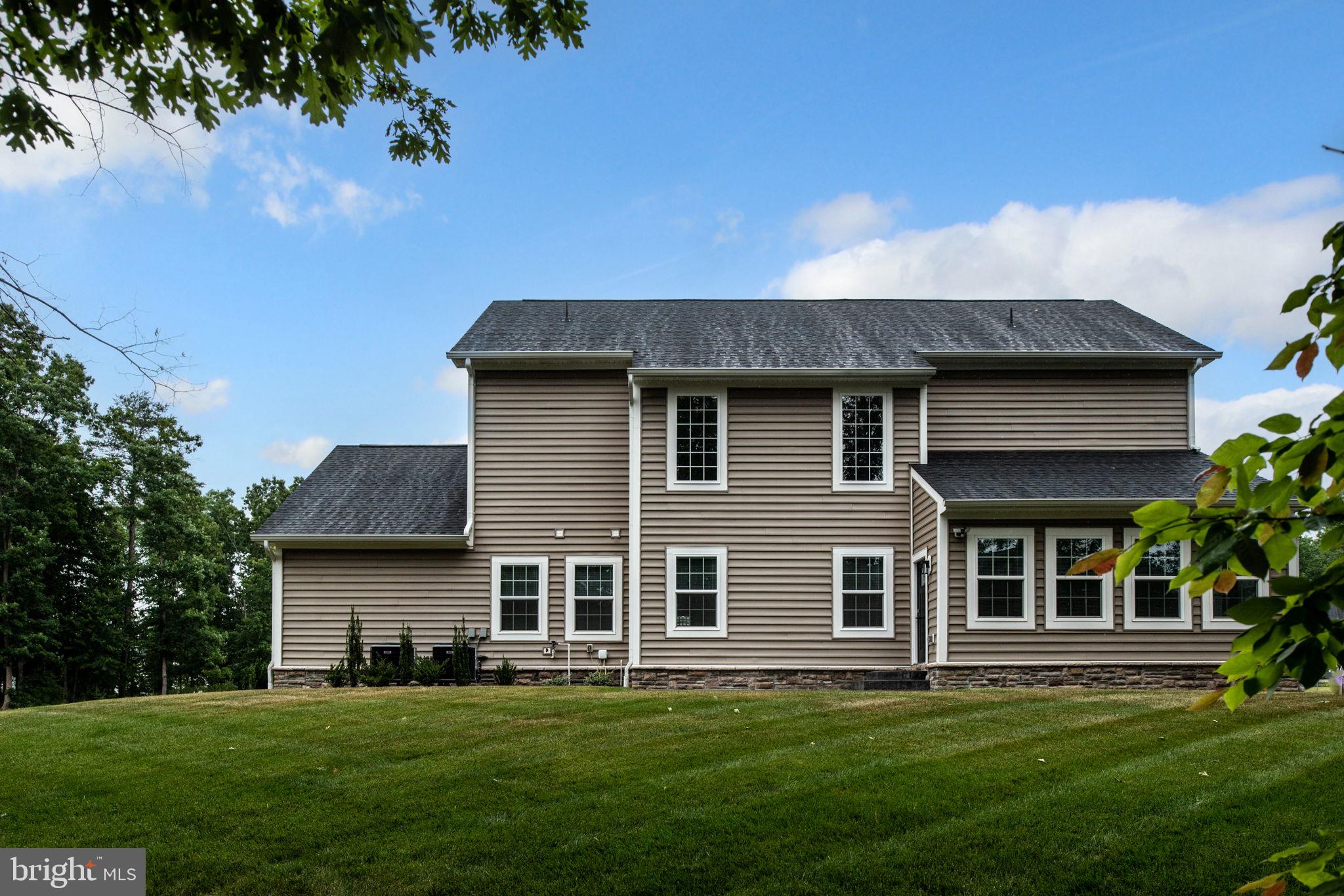 FAWN LAKE - Residential Lease